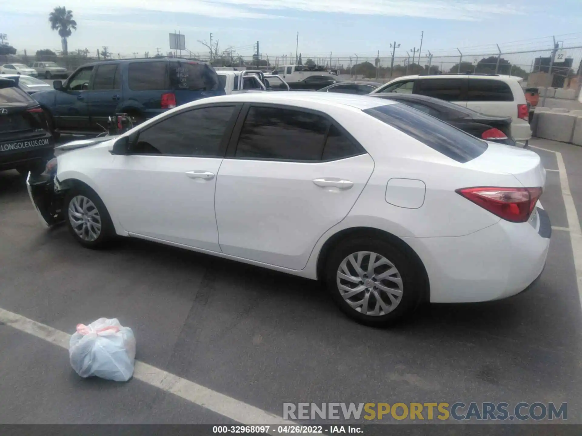 3 Photograph of a damaged car 5YFBURHE1KP904787 TOYOTA COROLLA 2019