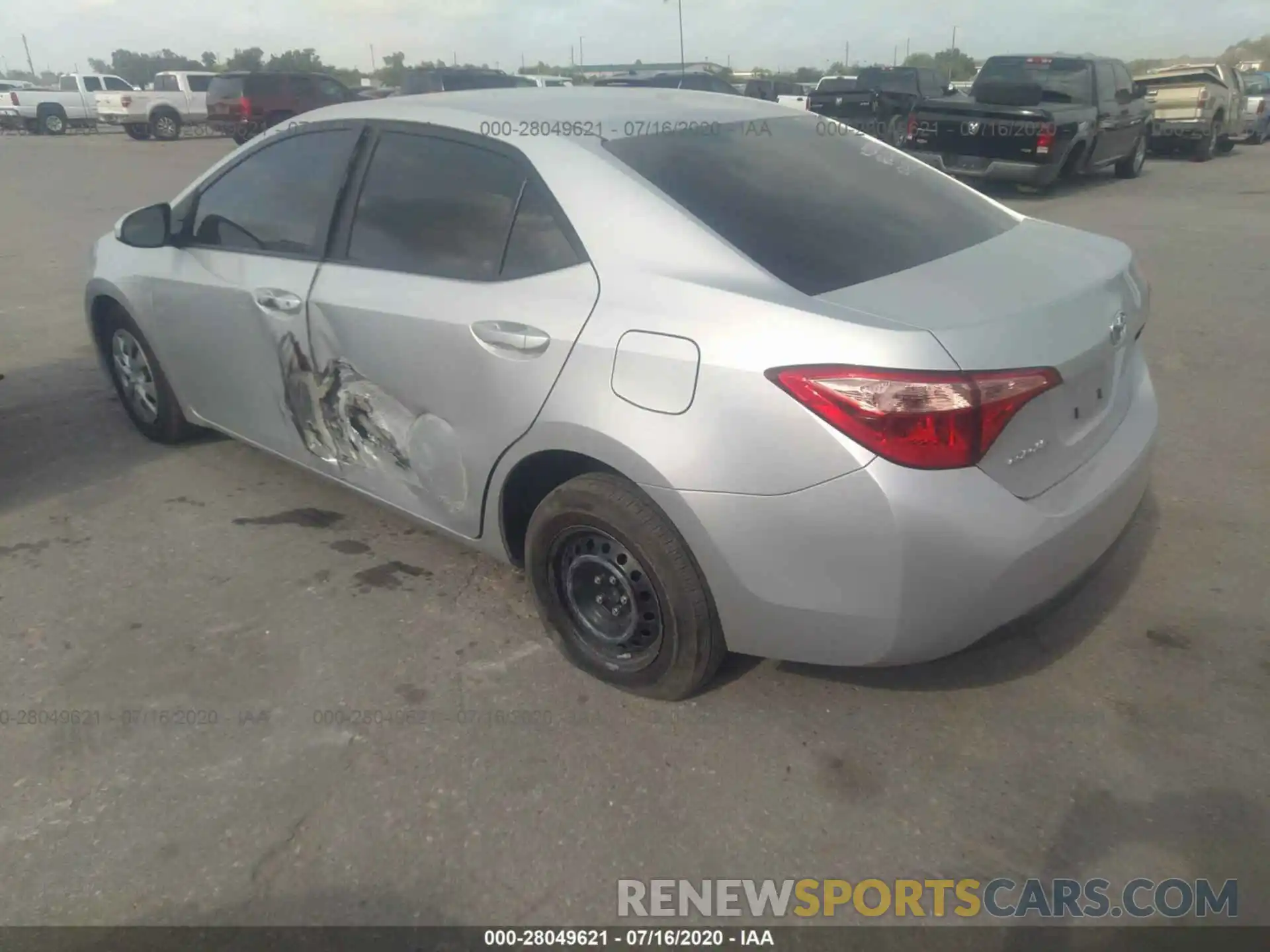 3 Photograph of a damaged car 5YFBURHE1KP904935 TOYOTA COROLLA 2019