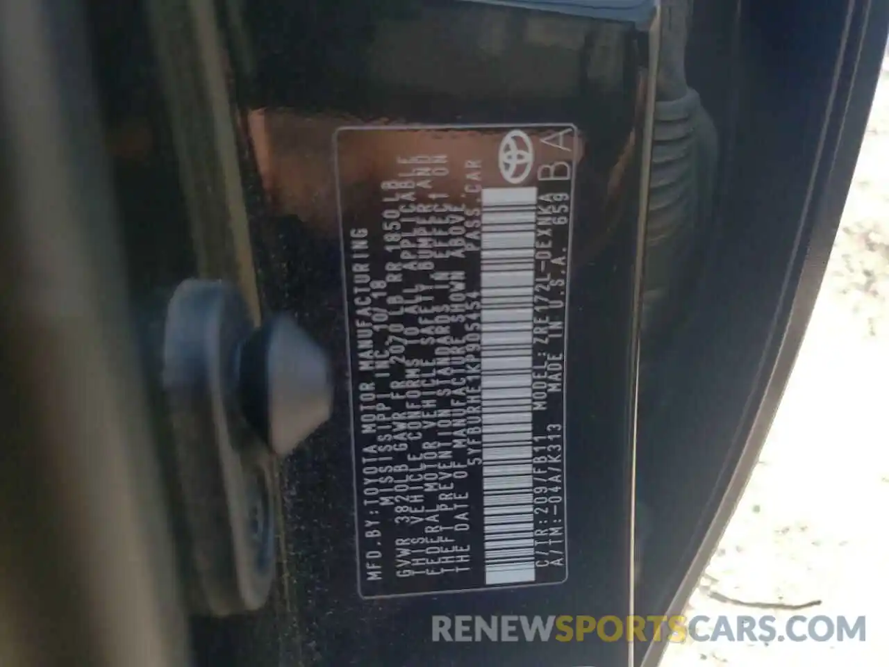 10 Photograph of a damaged car 5YFBURHE1KP905454 TOYOTA COROLLA 2019