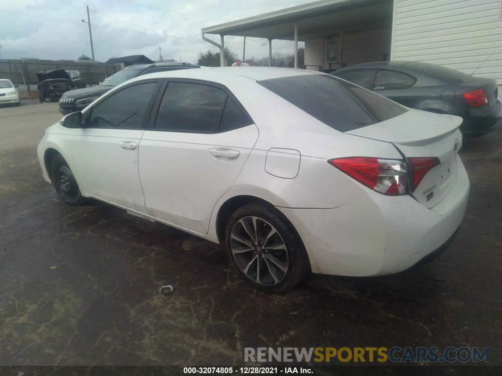 3 Photograph of a damaged car 5YFBURHE1KP905910 TOYOTA COROLLA 2019