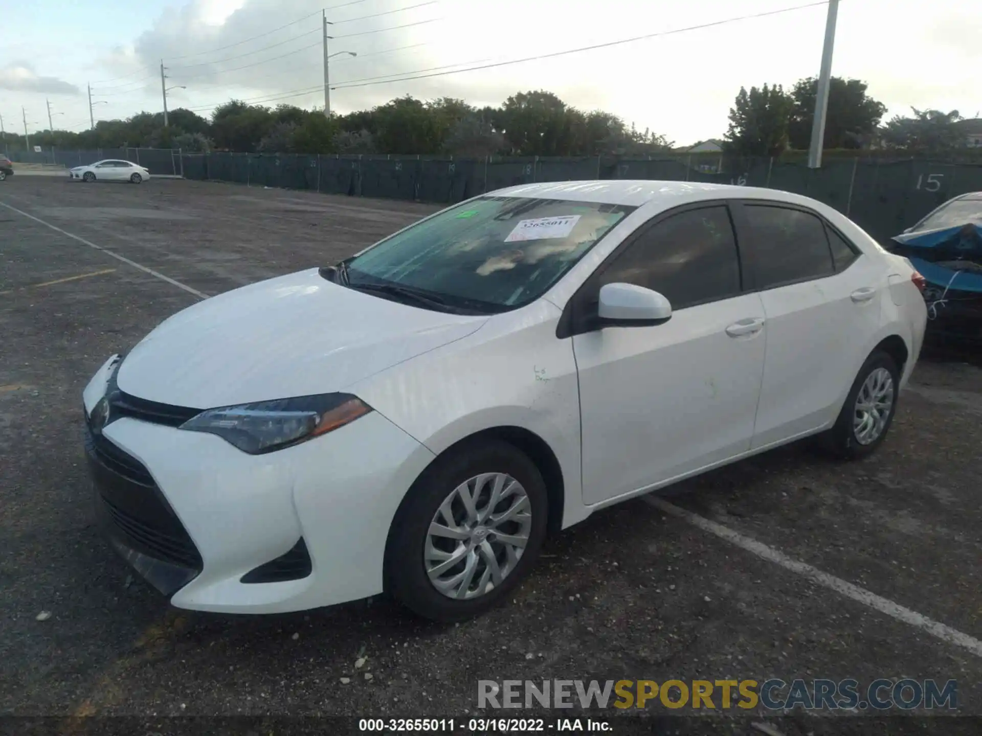 2 Photograph of a damaged car 5YFBURHE1KP906975 TOYOTA COROLLA 2019