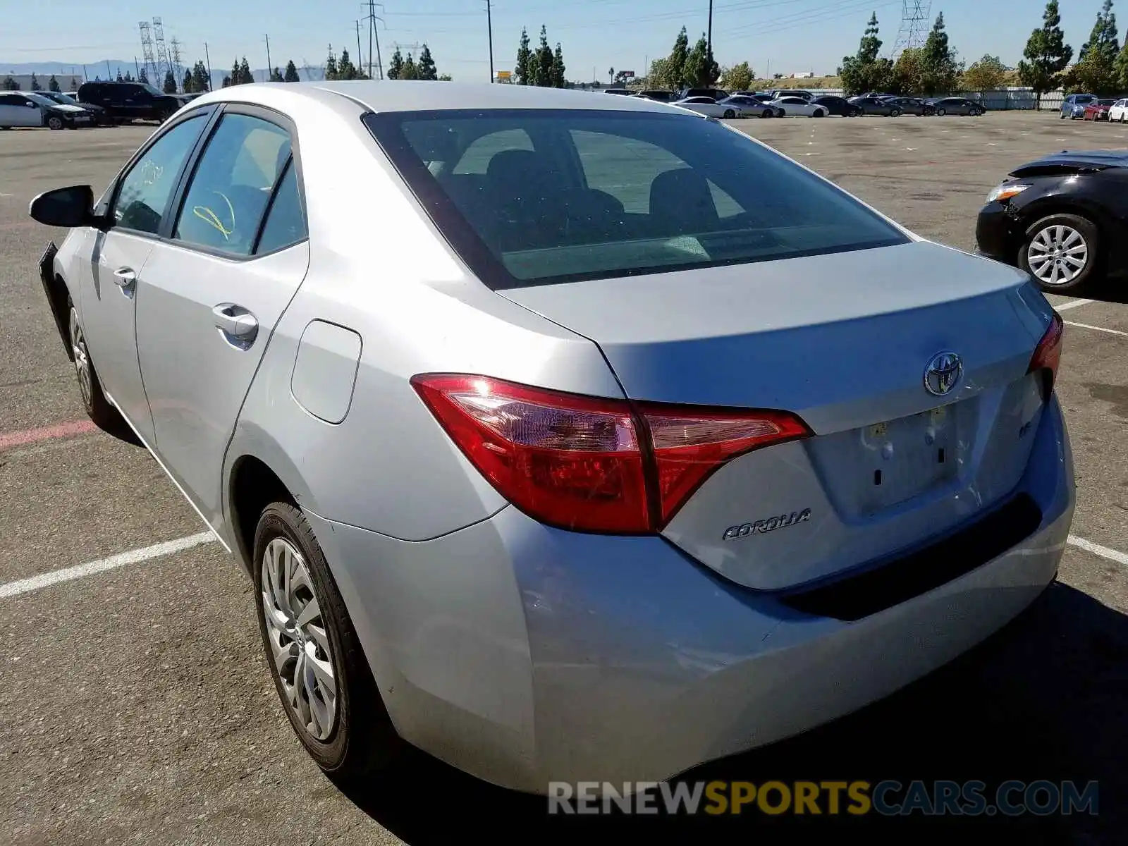 3 Photograph of a damaged car 5YFBURHE1KP906989 TOYOTA COROLLA 2019