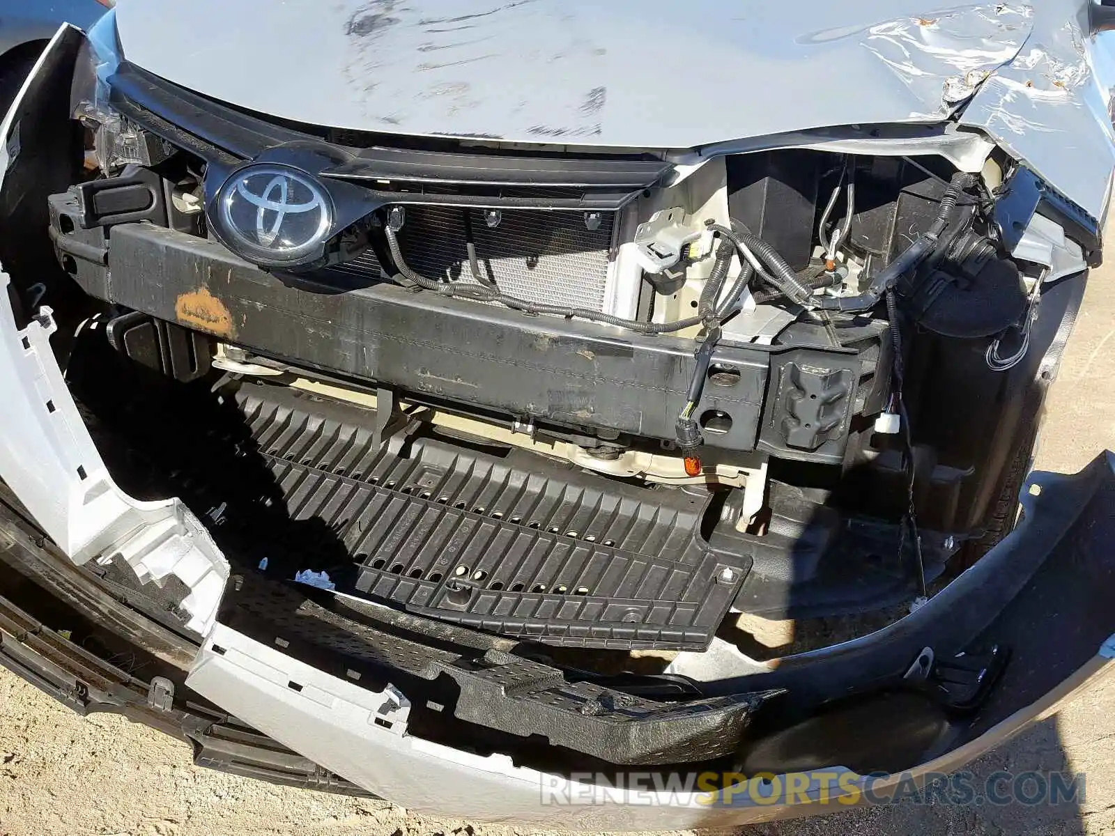 10 Photograph of a damaged car 5YFBURHE1KP907253 TOYOTA COROLLA 2019