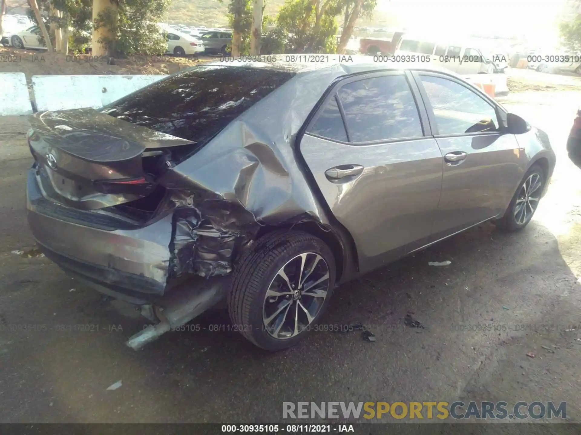 4 Photograph of a damaged car 5YFBURHE1KP909293 TOYOTA COROLLA 2019