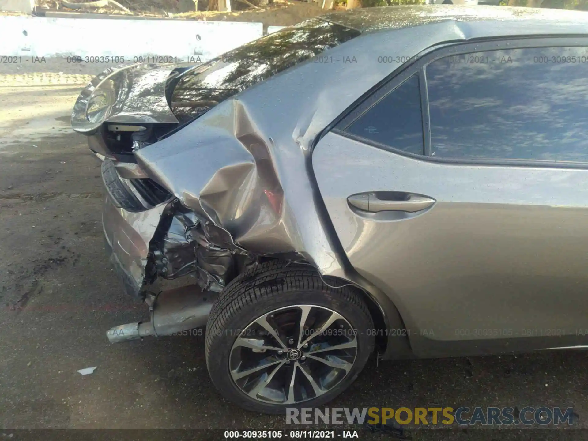 6 Photograph of a damaged car 5YFBURHE1KP909293 TOYOTA COROLLA 2019