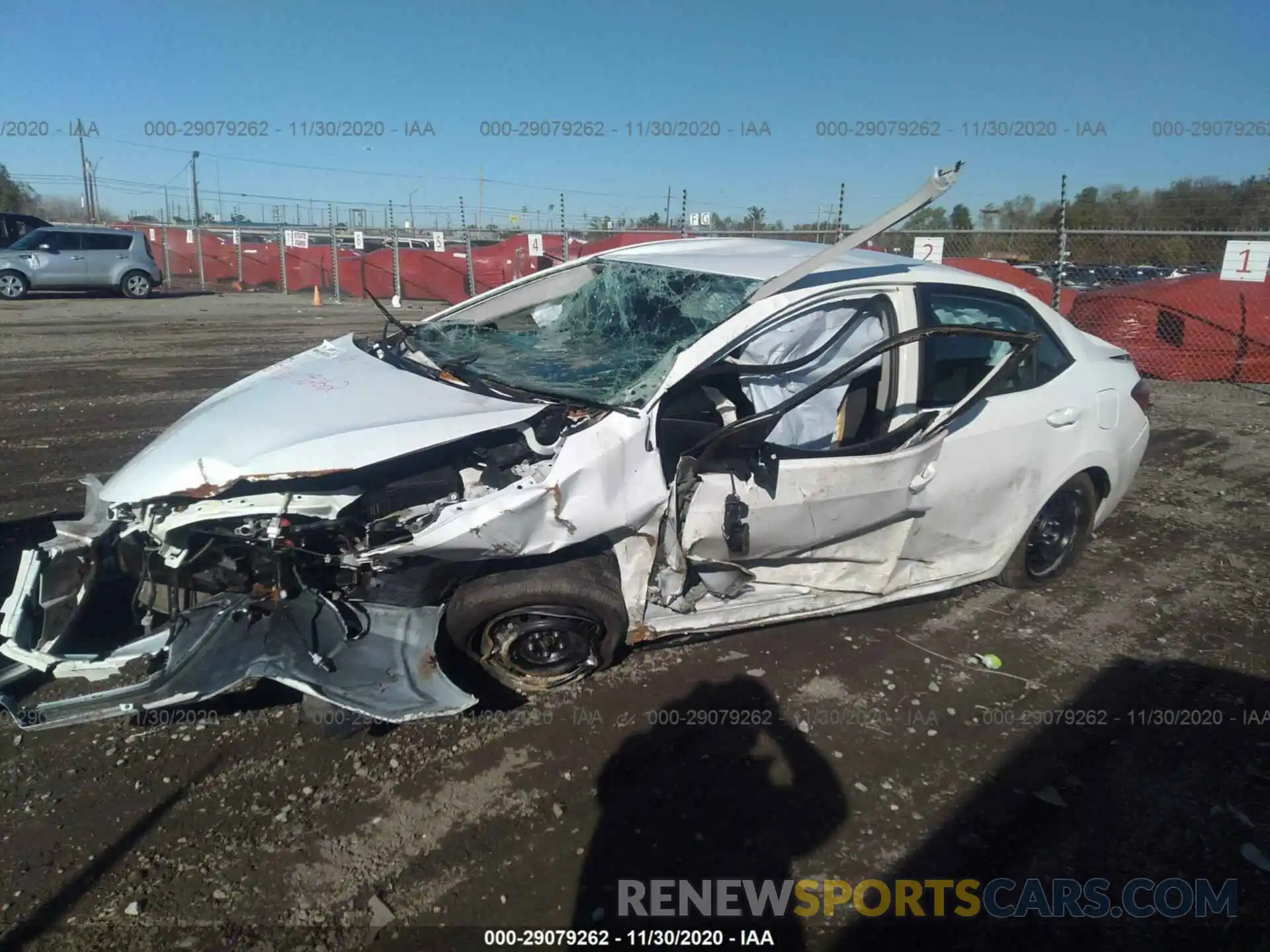 2 Photograph of a damaged car 5YFBURHE1KP909326 TOYOTA COROLLA 2019