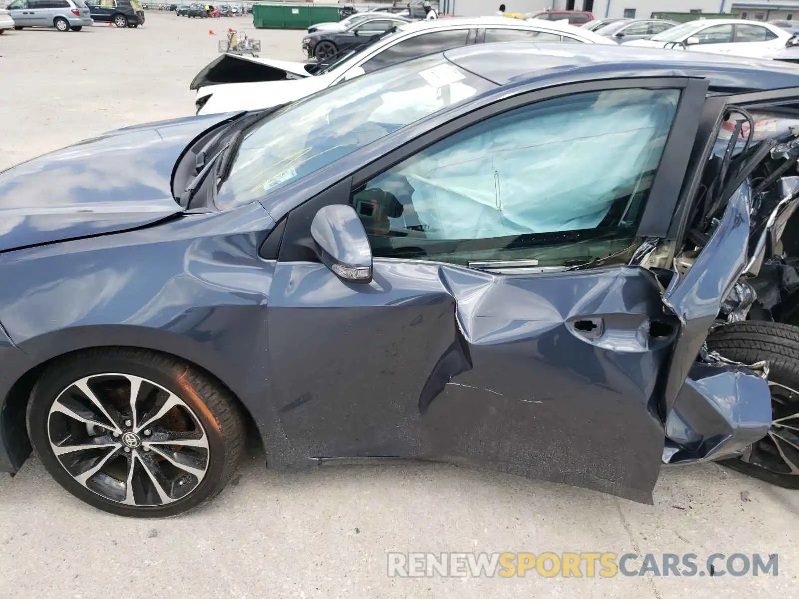 10 Photograph of a damaged car 5YFBURHE1KP910945 TOYOTA COROLLA 2019