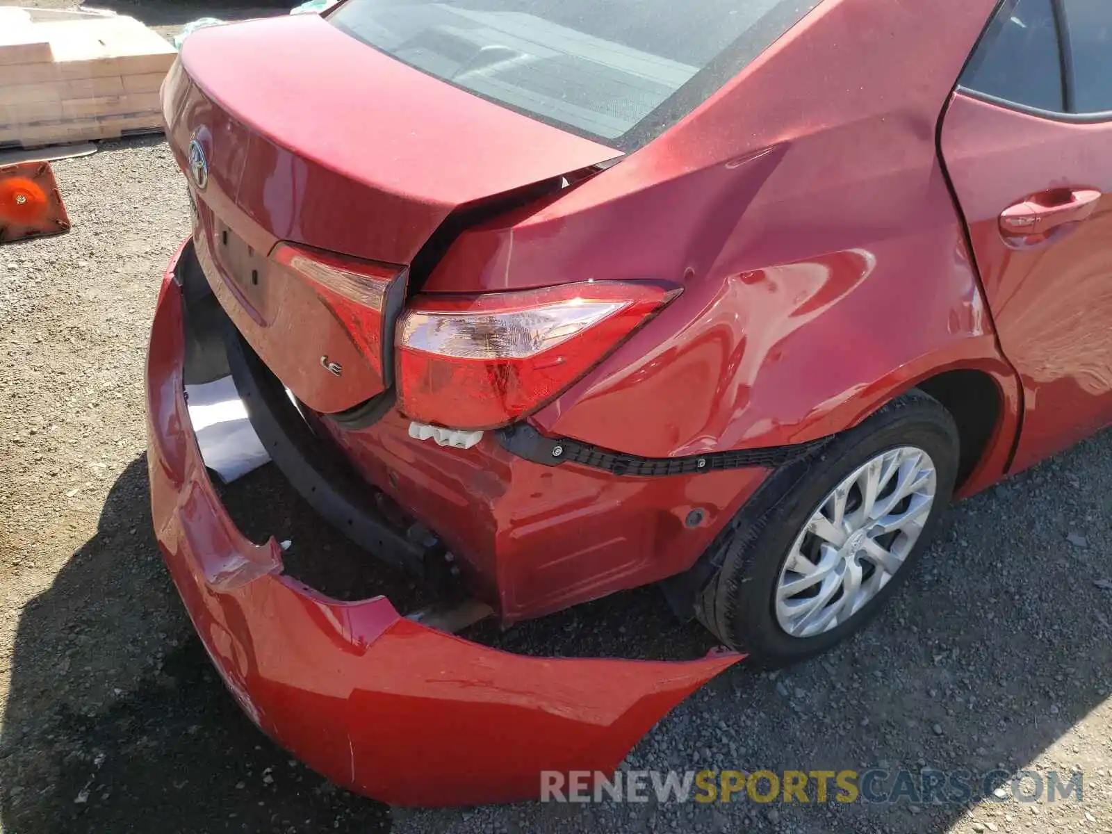 9 Photograph of a damaged car 5YFBURHE1KP911108 TOYOTA COROLLA 2019