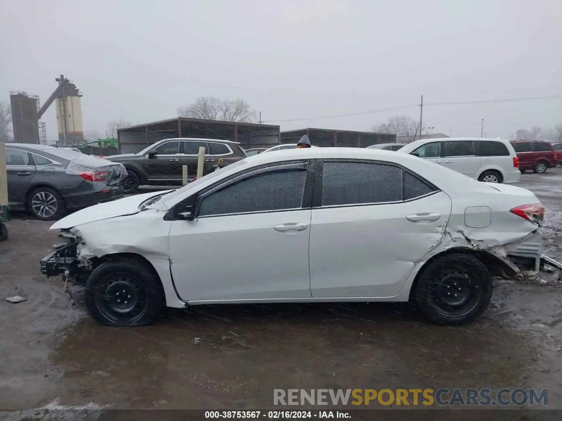 15 Photograph of a damaged car 5YFBURHE1KP911237 TOYOTA COROLLA 2019