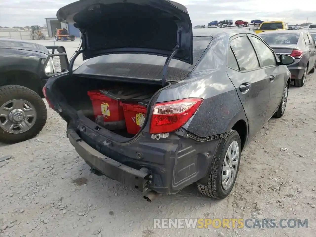 4 Photograph of a damaged car 5YFBURHE1KP911898 TOYOTA COROLLA 2019