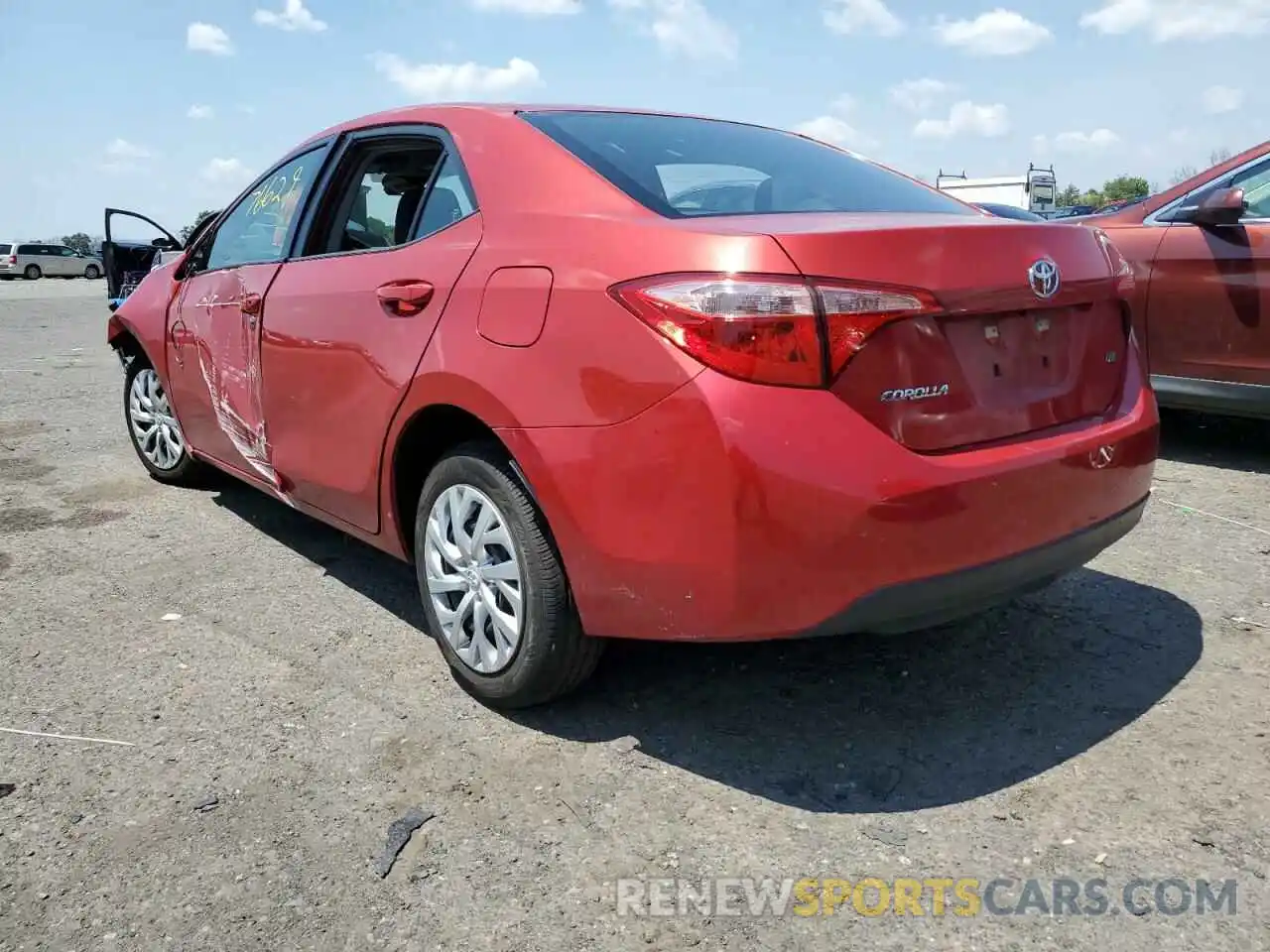 3 Photograph of a damaged car 5YFBURHE1KP913361 TOYOTA COROLLA 2019