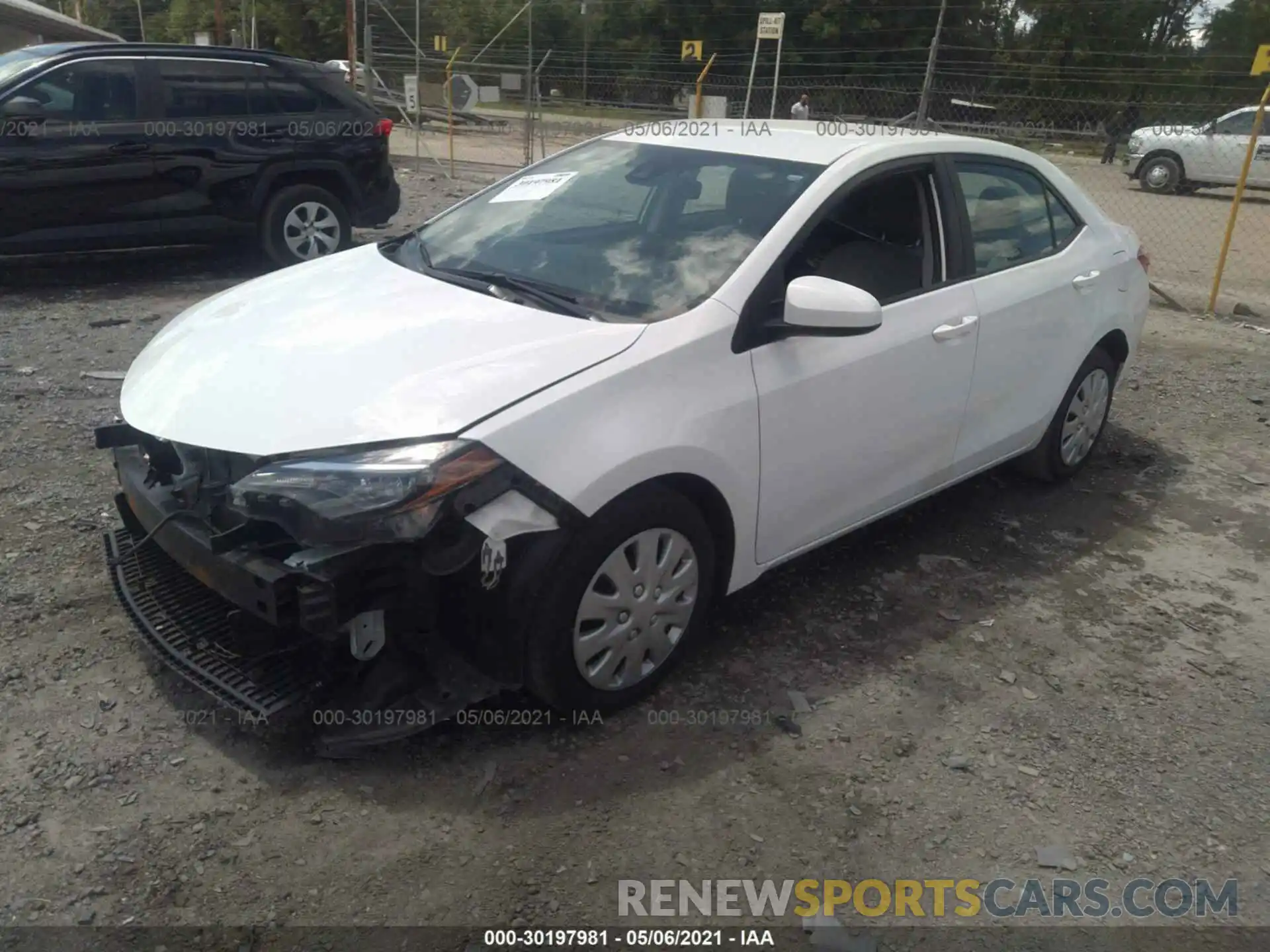 2 Photograph of a damaged car 5YFBURHE1KP914395 TOYOTA COROLLA 2019