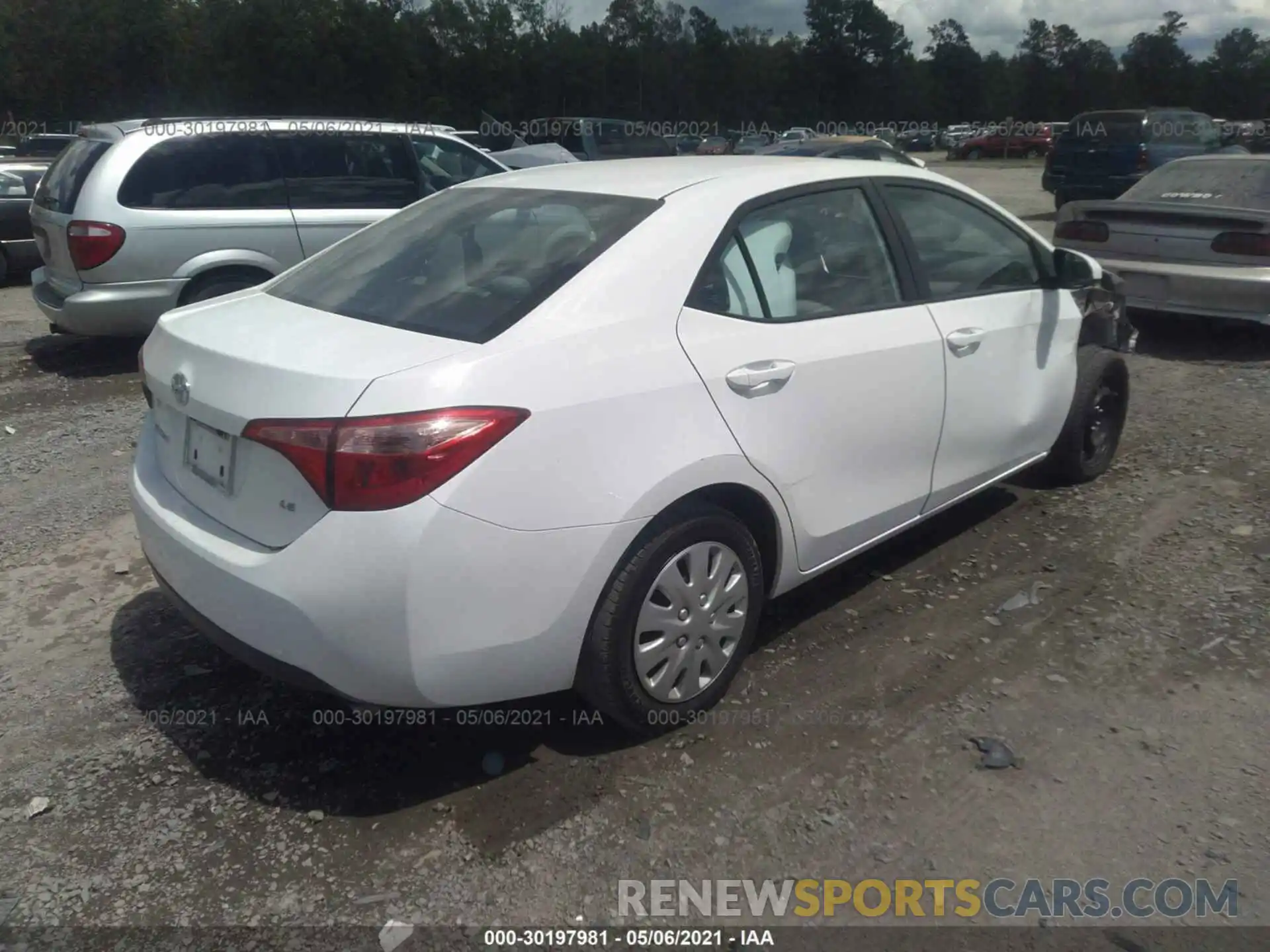 4 Photograph of a damaged car 5YFBURHE1KP914395 TOYOTA COROLLA 2019