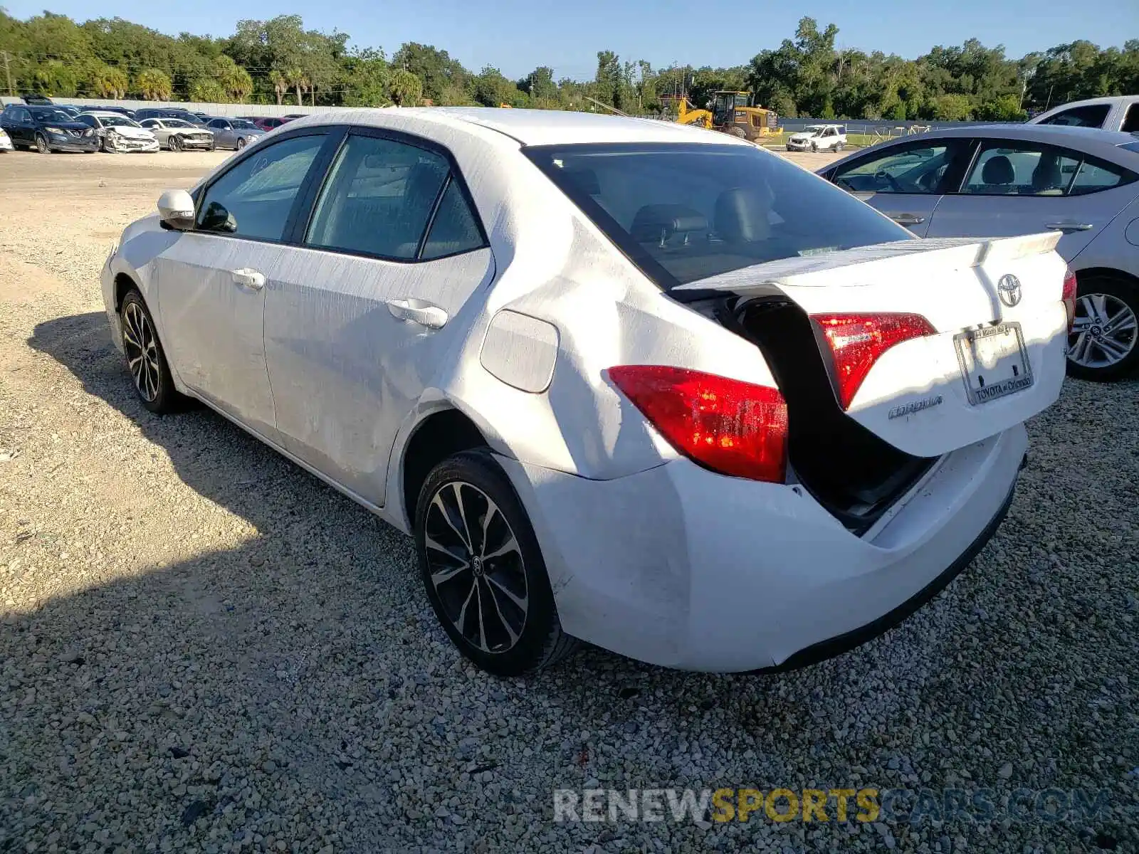 3 Photograph of a damaged car 5YFBURHE1KP914946 TOYOTA COROLLA 2019