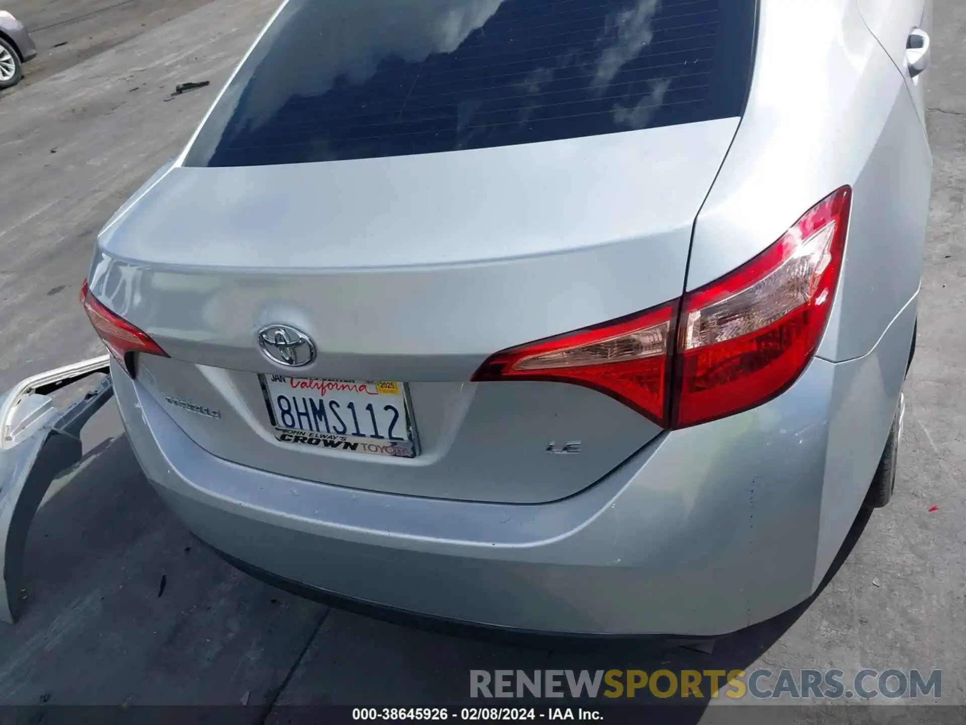 17 Photograph of a damaged car 5YFBURHE1KP915739 TOYOTA COROLLA 2019