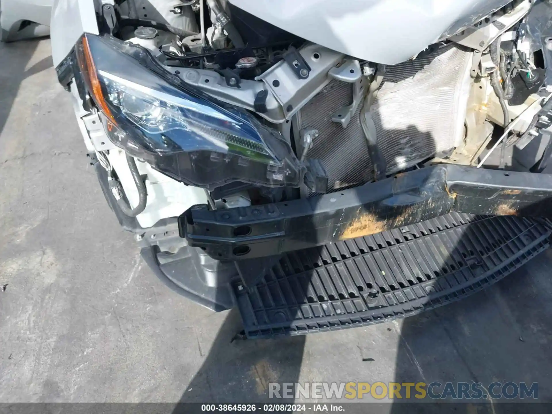 19 Photograph of a damaged car 5YFBURHE1KP915739 TOYOTA COROLLA 2019