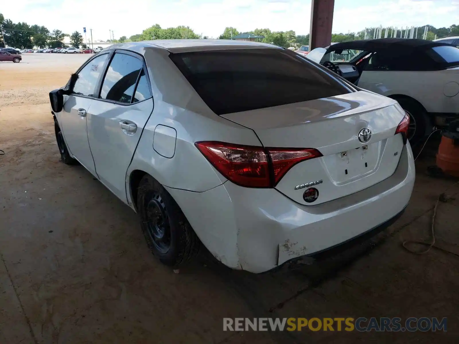 3 Photograph of a damaged car 5YFBURHE1KP916292 TOYOTA COROLLA 2019