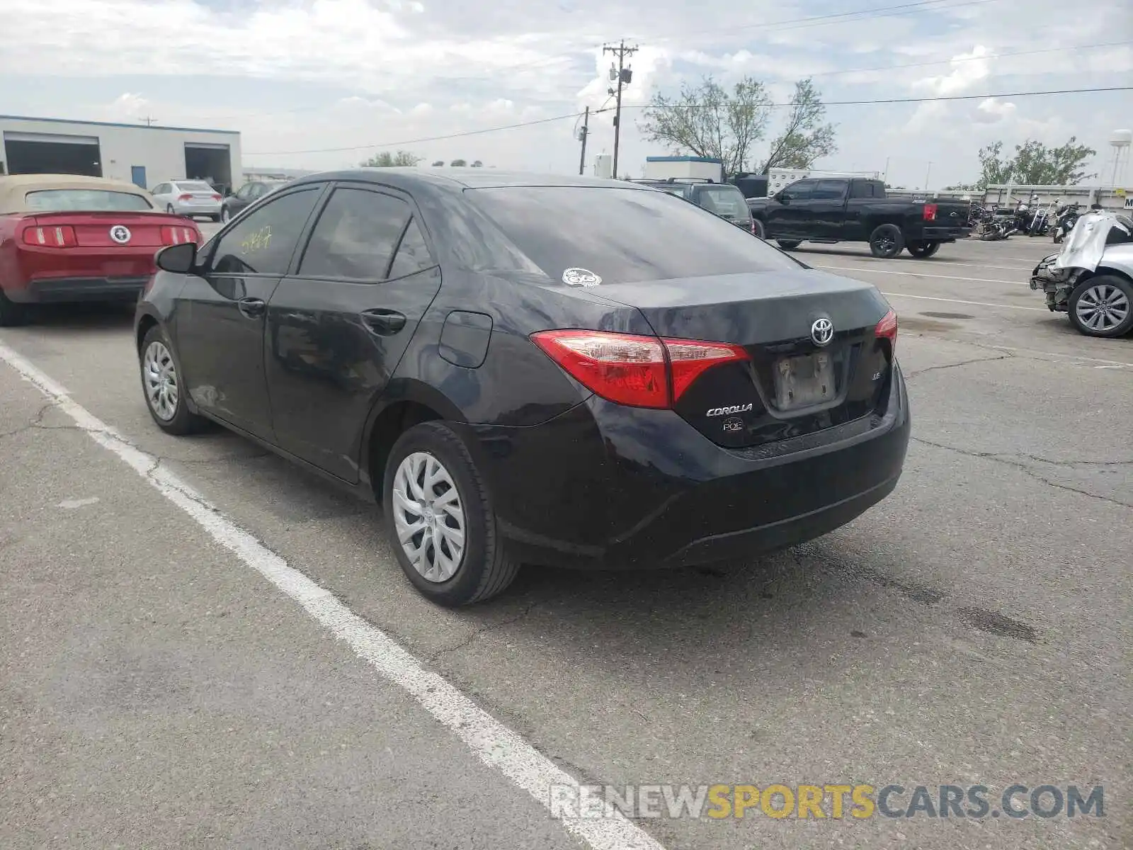 3 Photograph of a damaged car 5YFBURHE1KP917023 TOYOTA COROLLA 2019