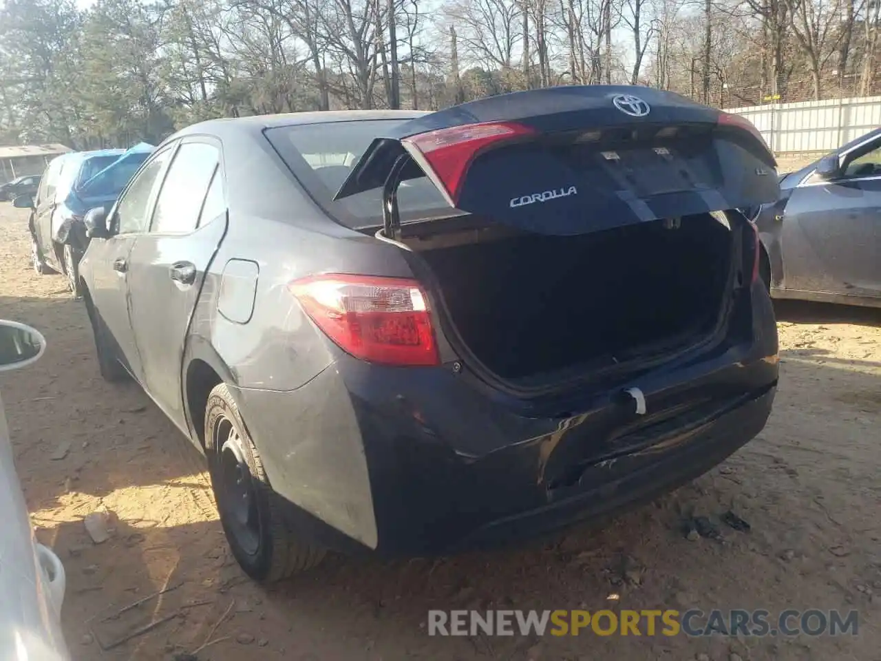 3 Photograph of a damaged car 5YFBURHE1KP917622 TOYOTA COROLLA 2019