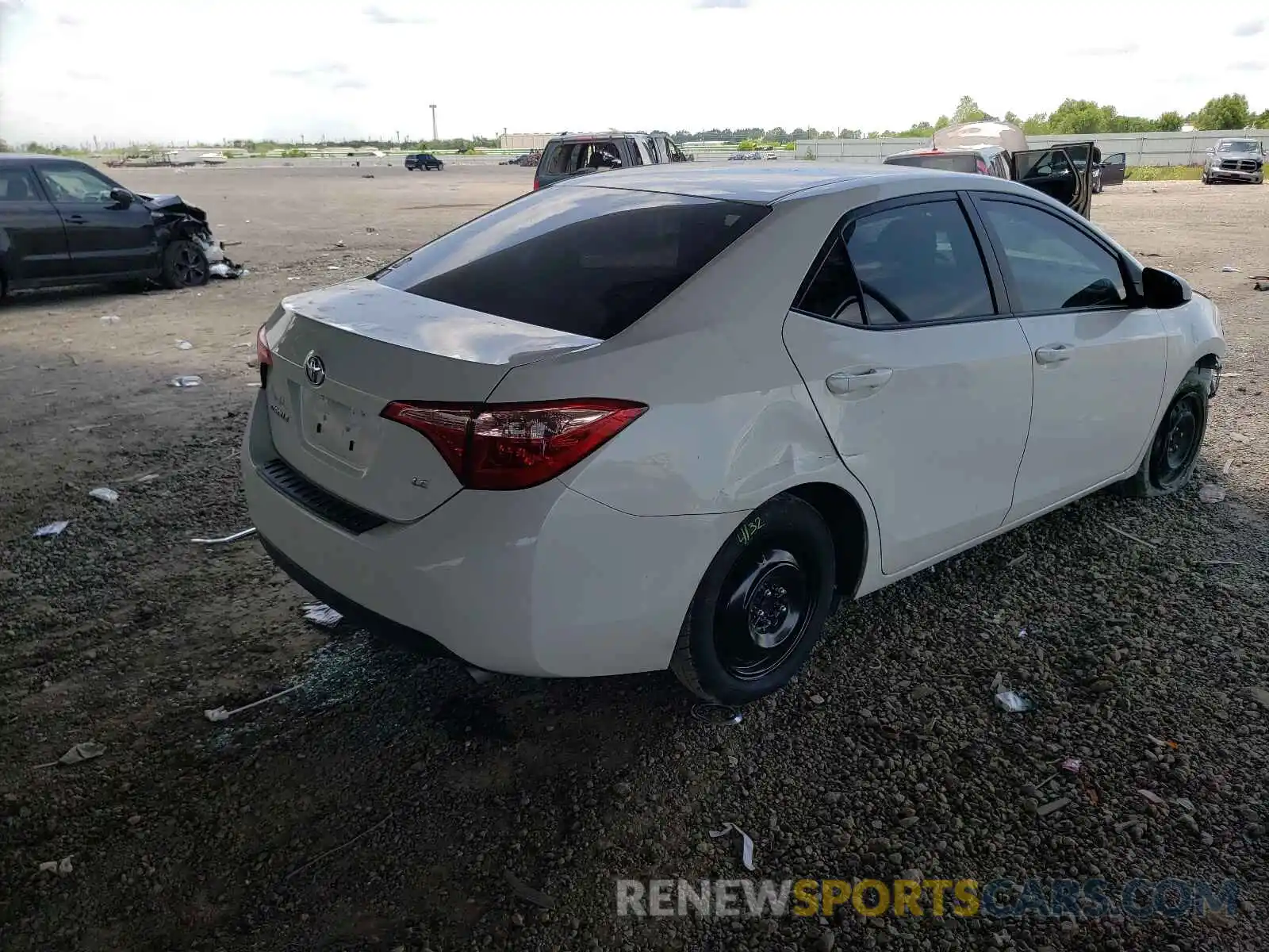 3 Photograph of a damaged car 5YFBURHE1KP917930 TOYOTA COROLLA 2019