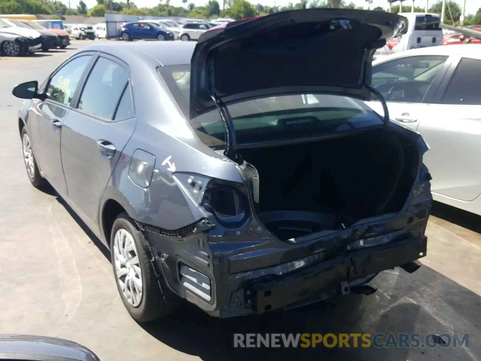 3 Photograph of a damaged car 5YFBURHE1KP918284 TOYOTA COROLLA 2019