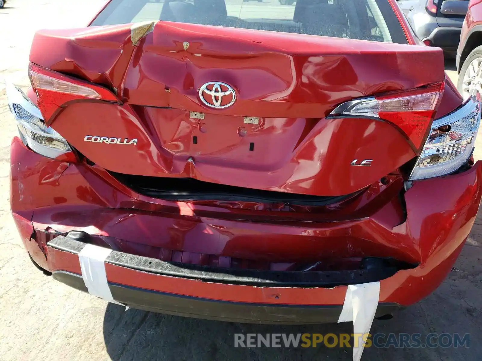 9 Photograph of a damaged car 5YFBURHE1KP918561 TOYOTA COROLLA 2019