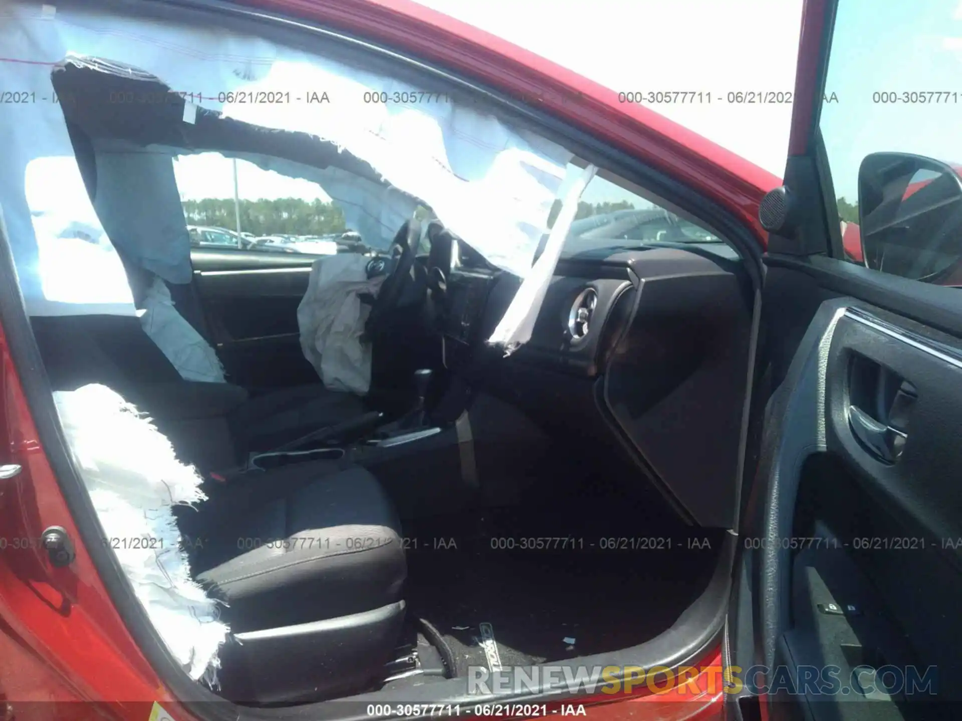 5 Photograph of a damaged car 5YFBURHE1KP918592 TOYOTA COROLLA 2019