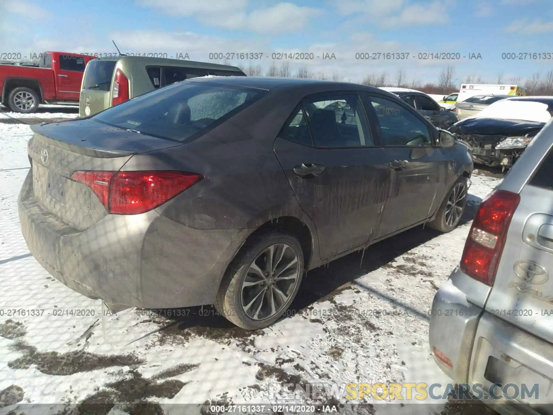 4 Photograph of a damaged car 5YFBURHE1KP918673 TOYOTA COROLLA 2019