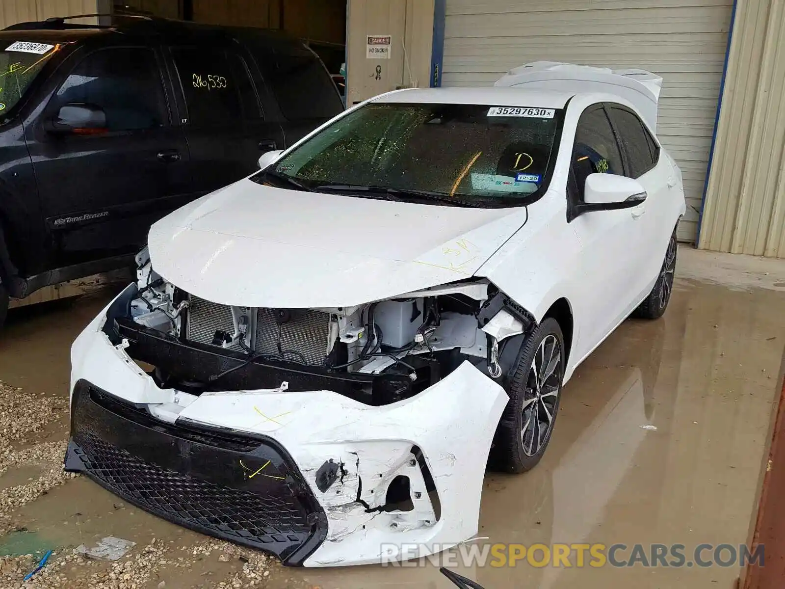 2 Photograph of a damaged car 5YFBURHE1KP919094 TOYOTA COROLLA 2019