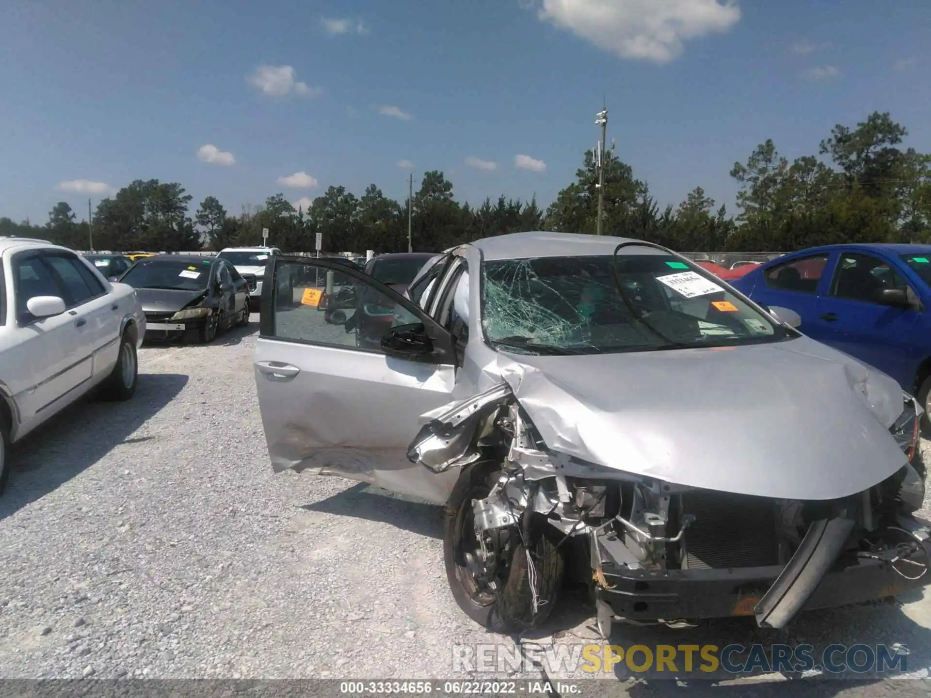 6 Photograph of a damaged car 5YFBURHE1KP919824 TOYOTA COROLLA 2019