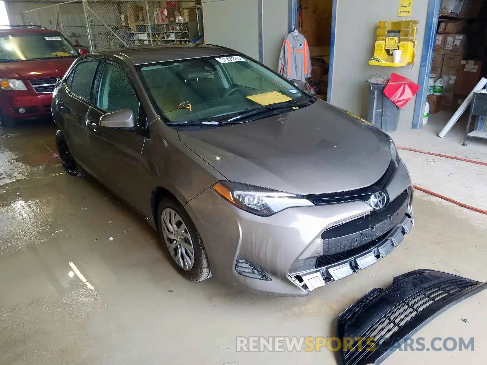 1 Photograph of a damaged car 5YFBURHE1KP920617 TOYOTA COROLLA 2019