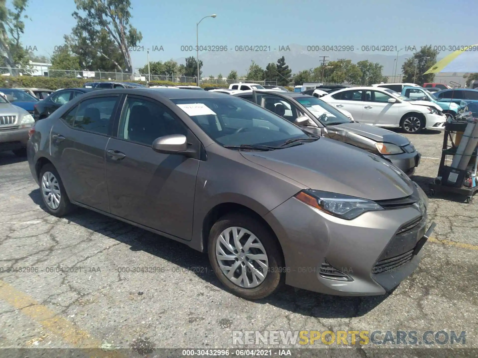 1 Photograph of a damaged car 5YFBURHE1KP920889 TOYOTA COROLLA 2019