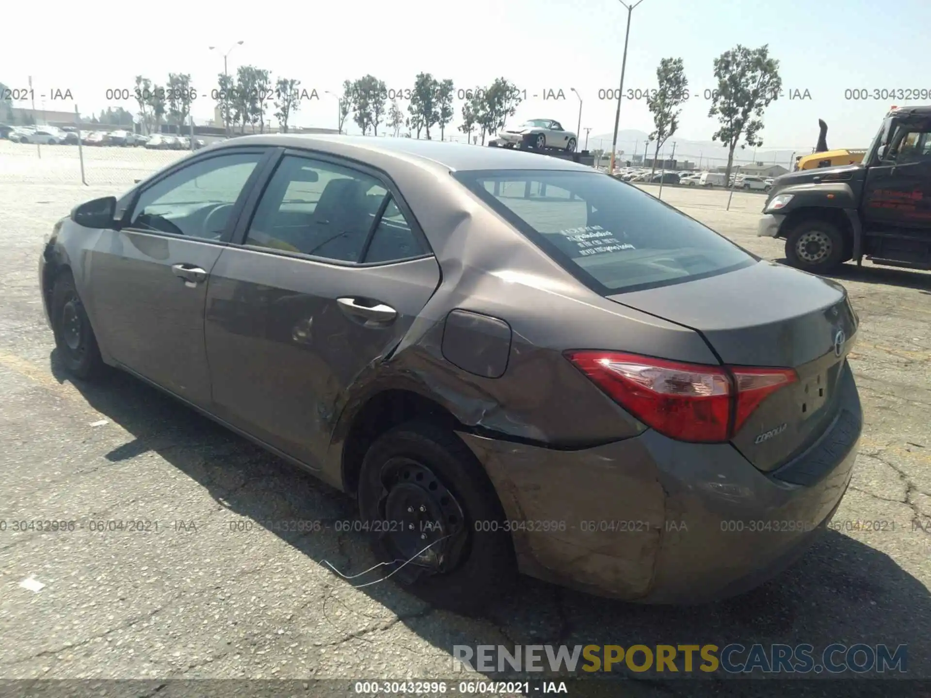 3 Photograph of a damaged car 5YFBURHE1KP920889 TOYOTA COROLLA 2019