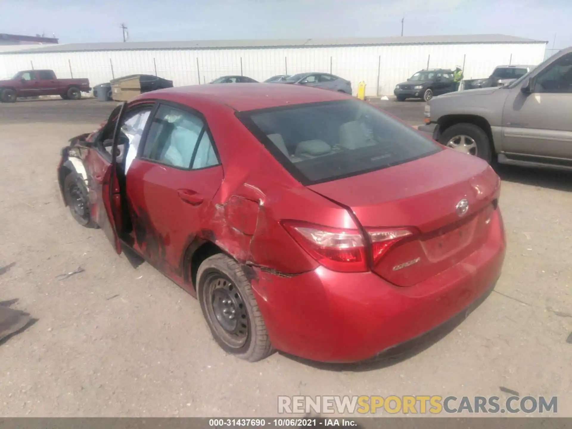 3 Photograph of a damaged car 5YFBURHE1KP922206 TOYOTA COROLLA 2019