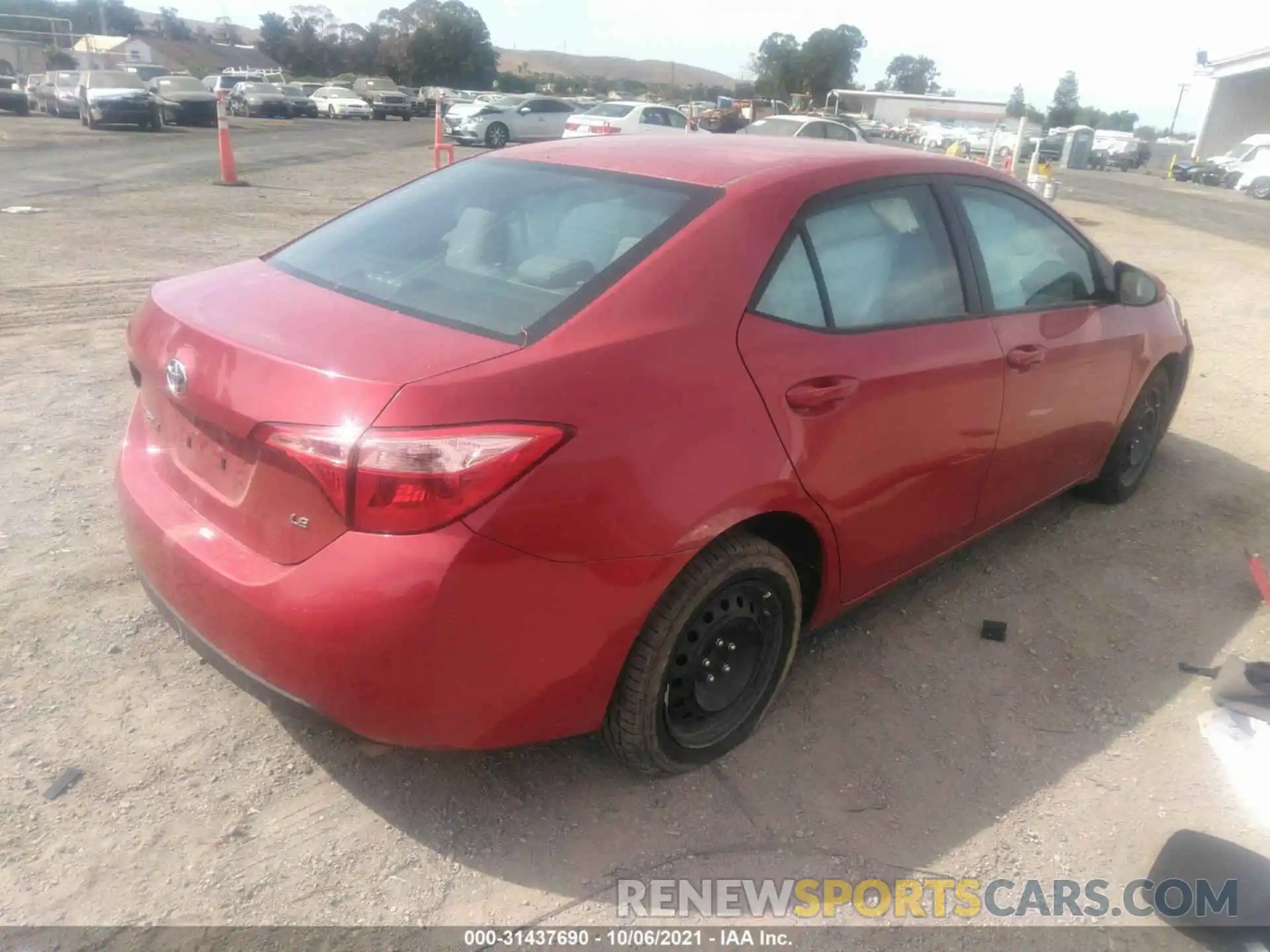 4 Photograph of a damaged car 5YFBURHE1KP922206 TOYOTA COROLLA 2019