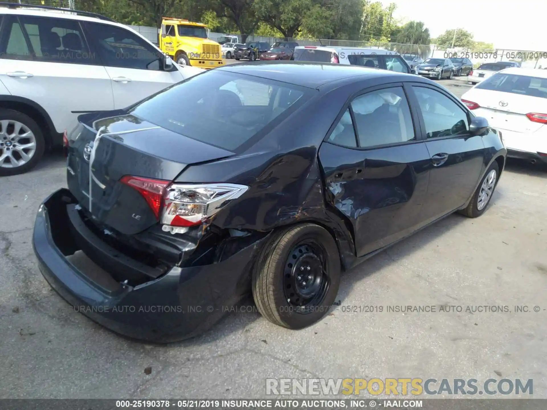 4 Photograph of a damaged car 5YFBURHE1KP922318 TOYOTA COROLLA 2019