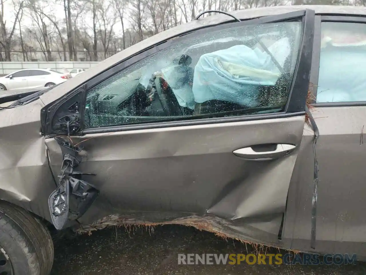 7 Photograph of a damaged car 5YFBURHE1KP922321 TOYOTA COROLLA 2019