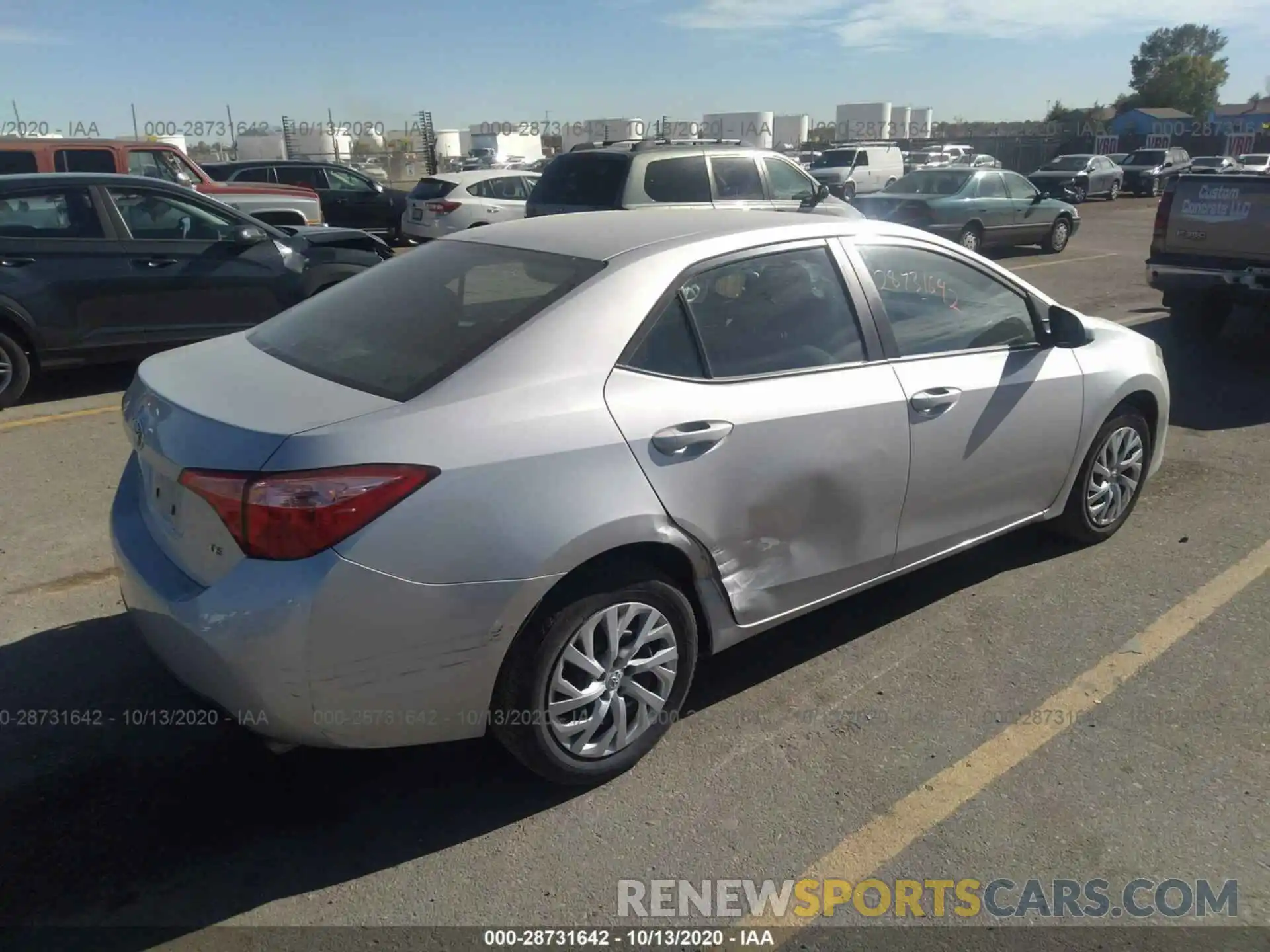 4 Photograph of a damaged car 5YFBURHE1KP922562 TOYOTA COROLLA 2019