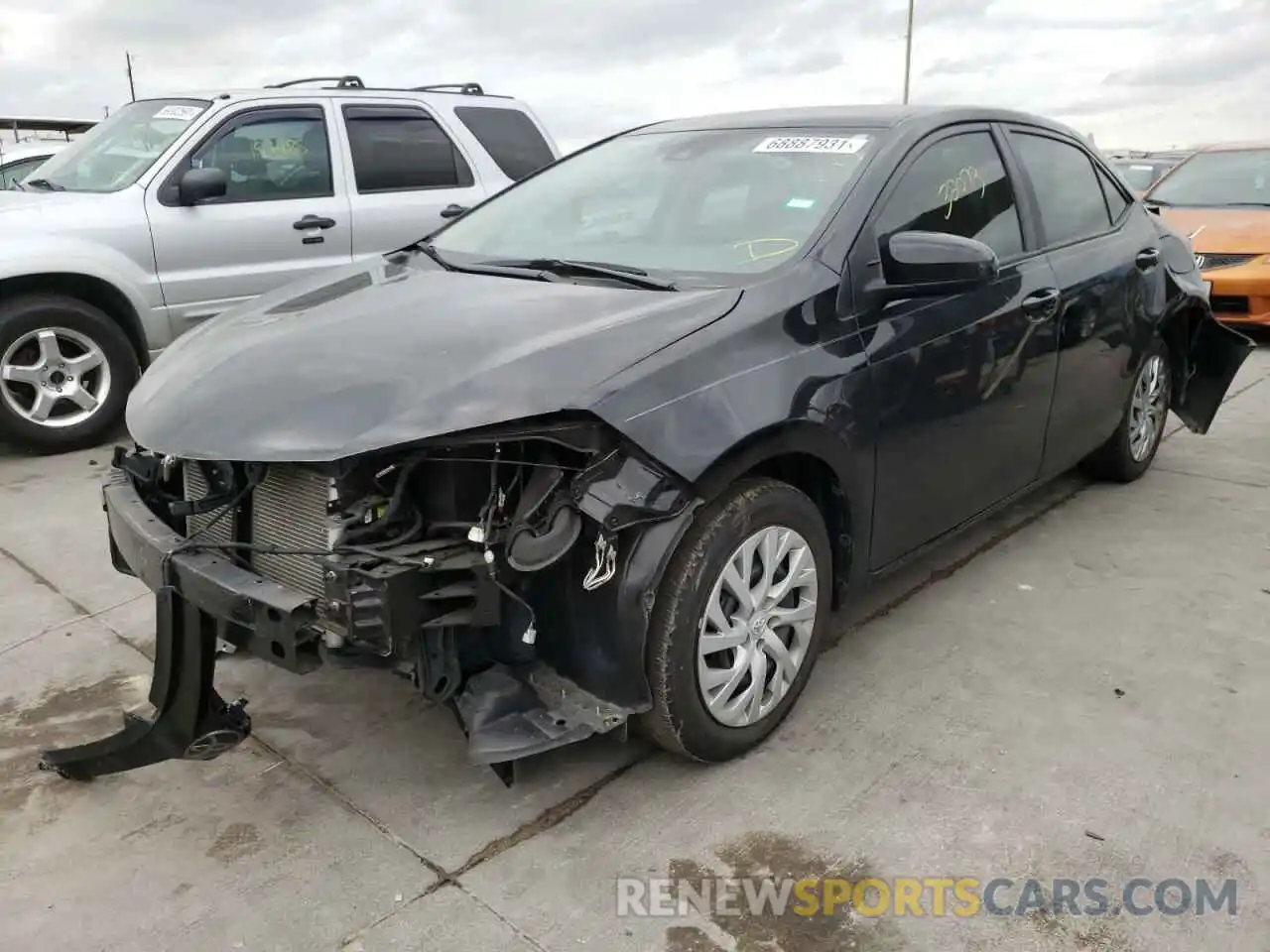 2 Photograph of a damaged car 5YFBURHE1KP924599 TOYOTA COROLLA 2019