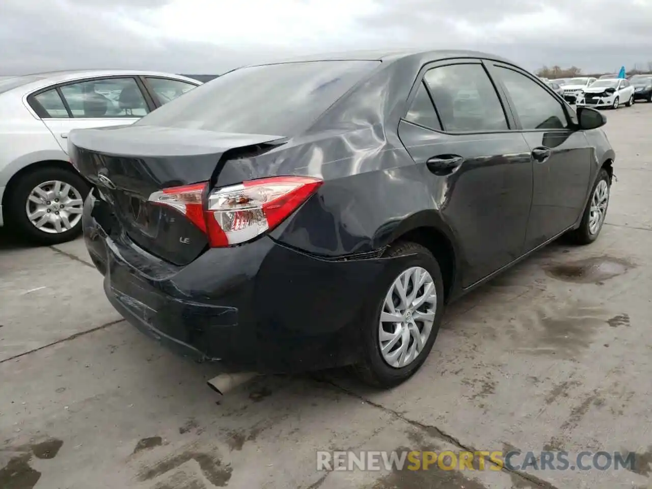 4 Photograph of a damaged car 5YFBURHE1KP924599 TOYOTA COROLLA 2019