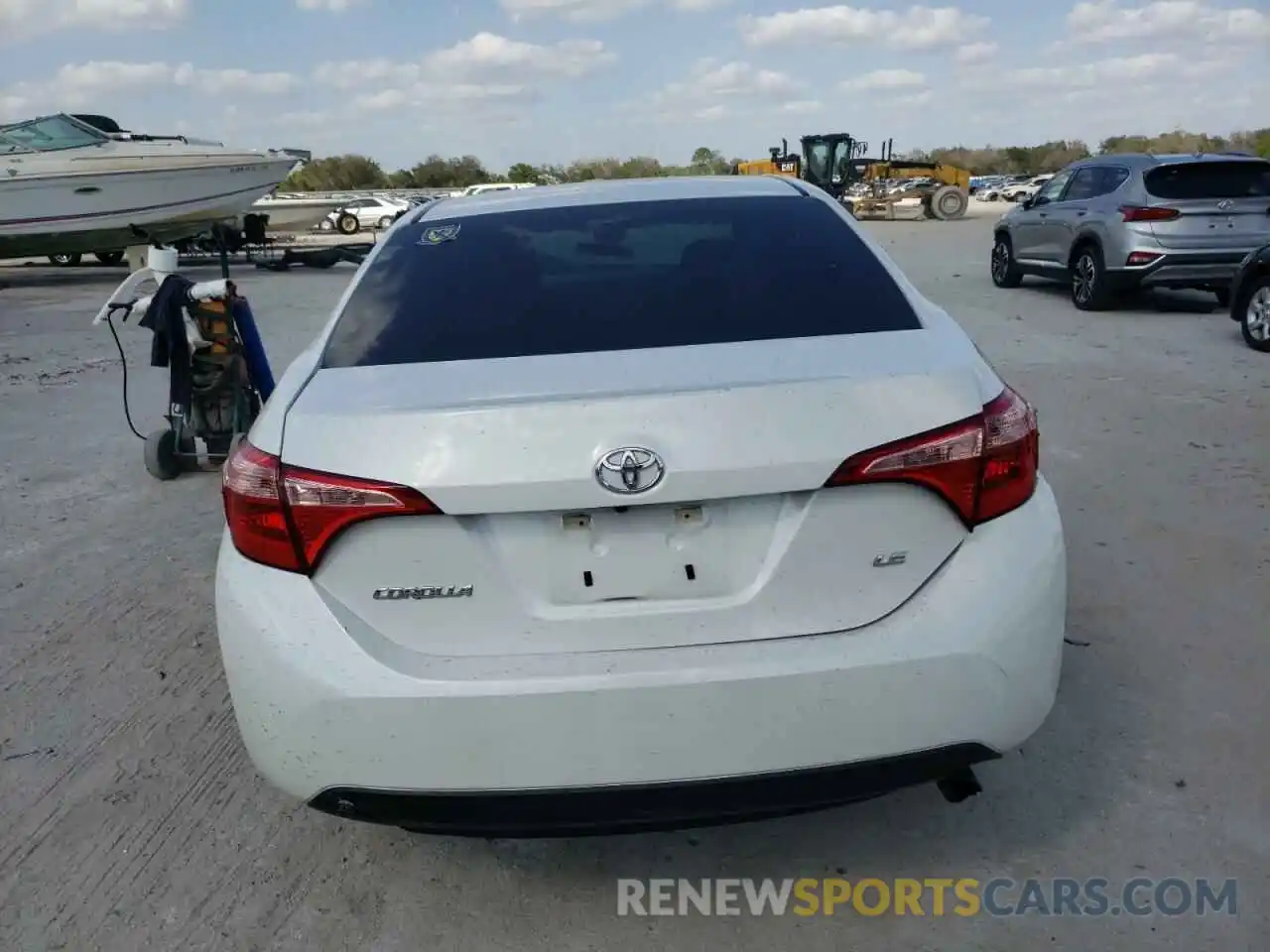 10 Photograph of a damaged car 5YFBURHE1KP924926 TOYOTA COROLLA 2019