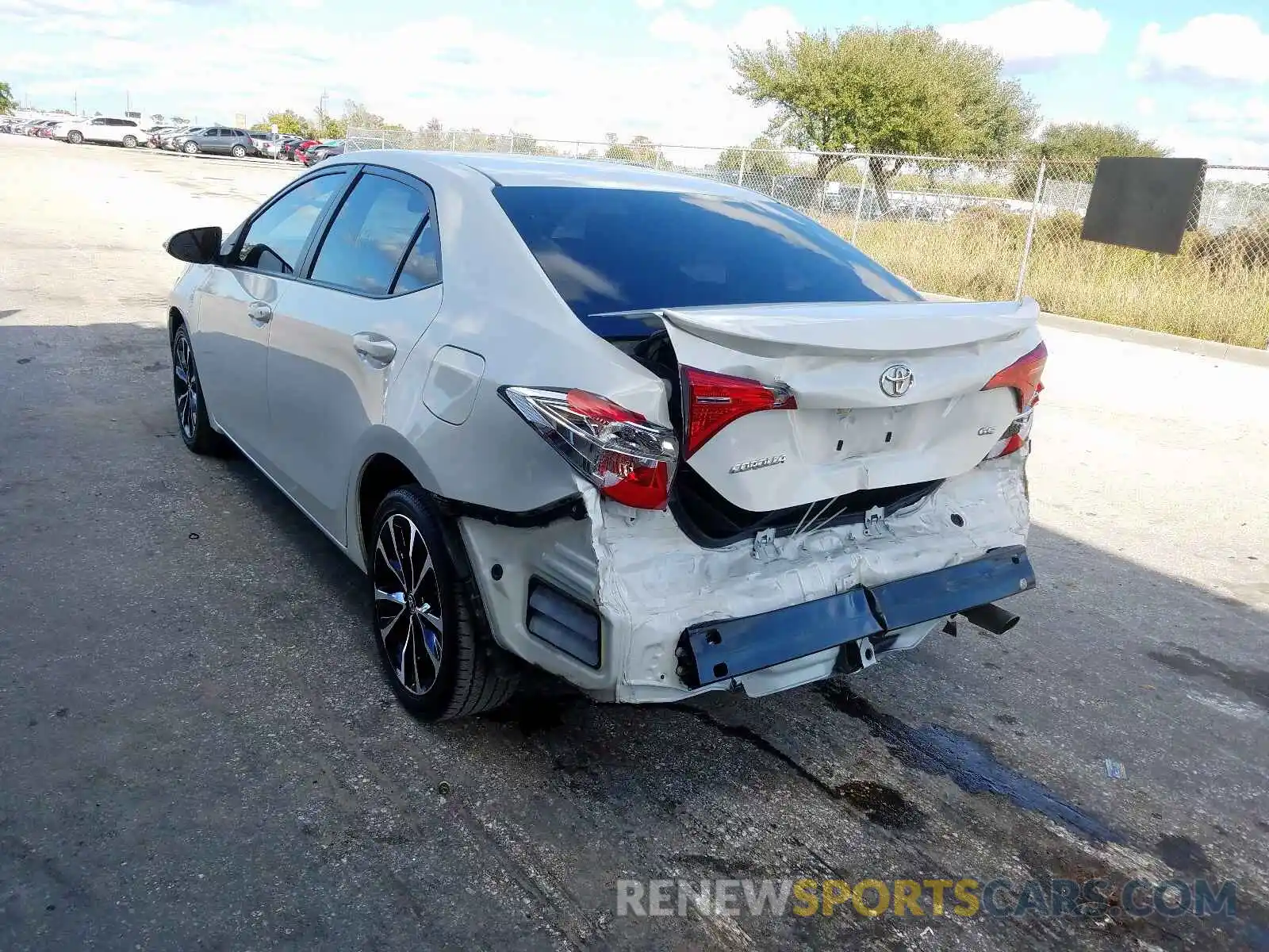 3 Photograph of a damaged car 5YFBURHE1KP925803 TOYOTA COROLLA 2019