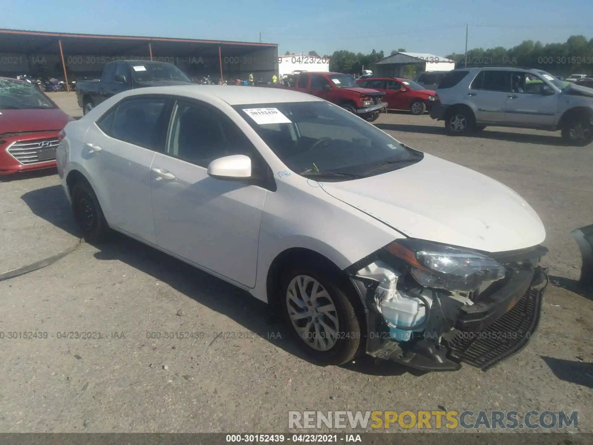 1 Photograph of a damaged car 5YFBURHE1KP926711 TOYOTA COROLLA 2019