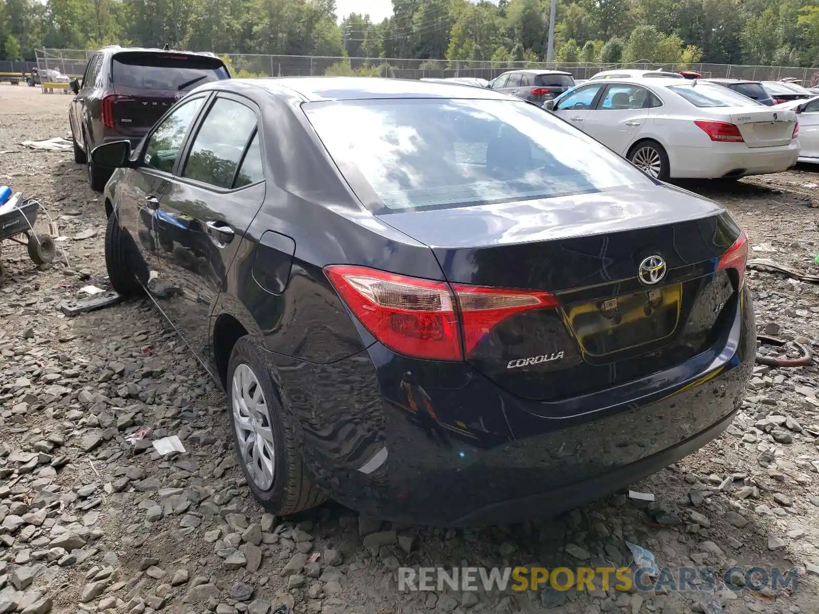 3 Photograph of a damaged car 5YFBURHE1KP928202 TOYOTA COROLLA 2019