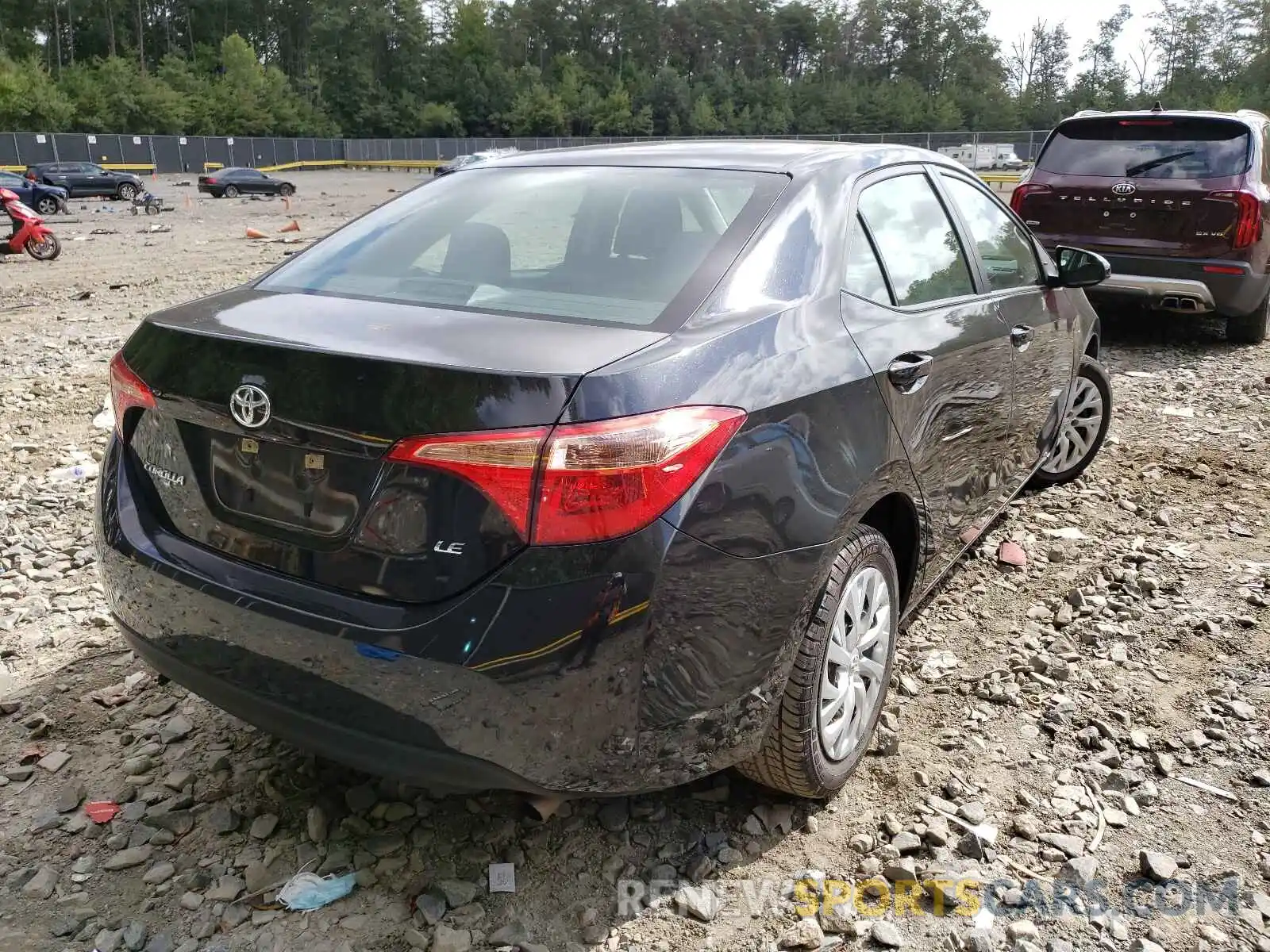 4 Photograph of a damaged car 5YFBURHE1KP928202 TOYOTA COROLLA 2019