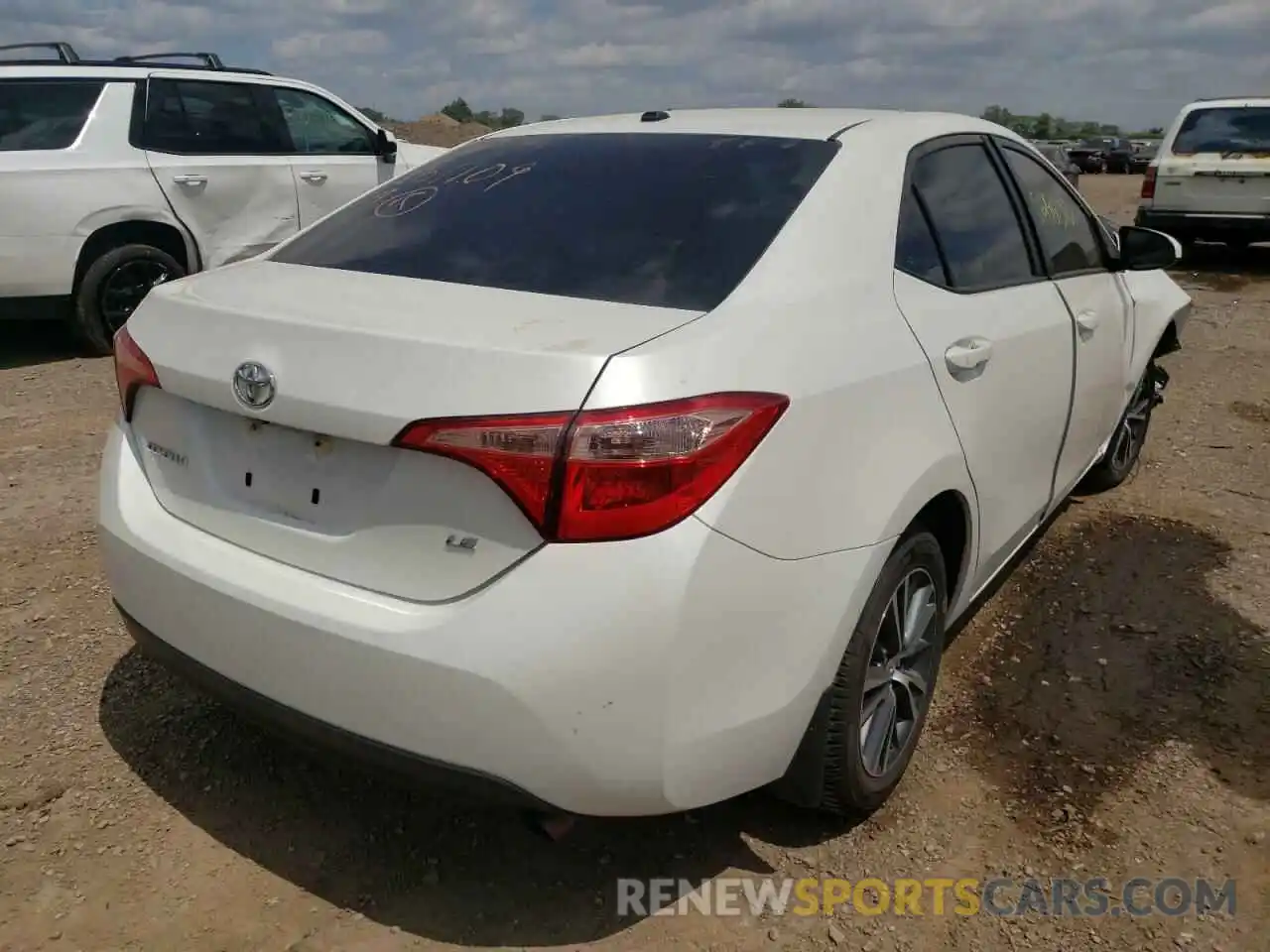 4 Photograph of a damaged car 5YFBURHE1KP928328 TOYOTA COROLLA 2019