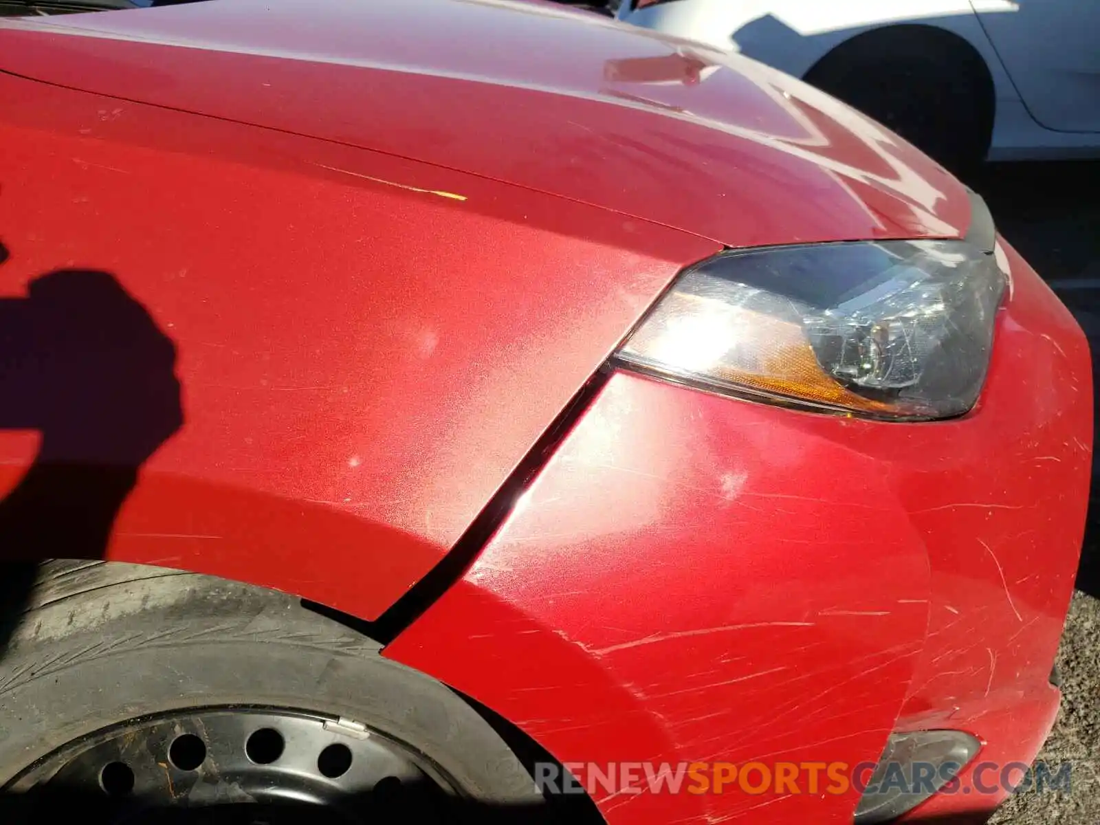 9 Photograph of a damaged car 5YFBURHE1KP928653 TOYOTA COROLLA 2019