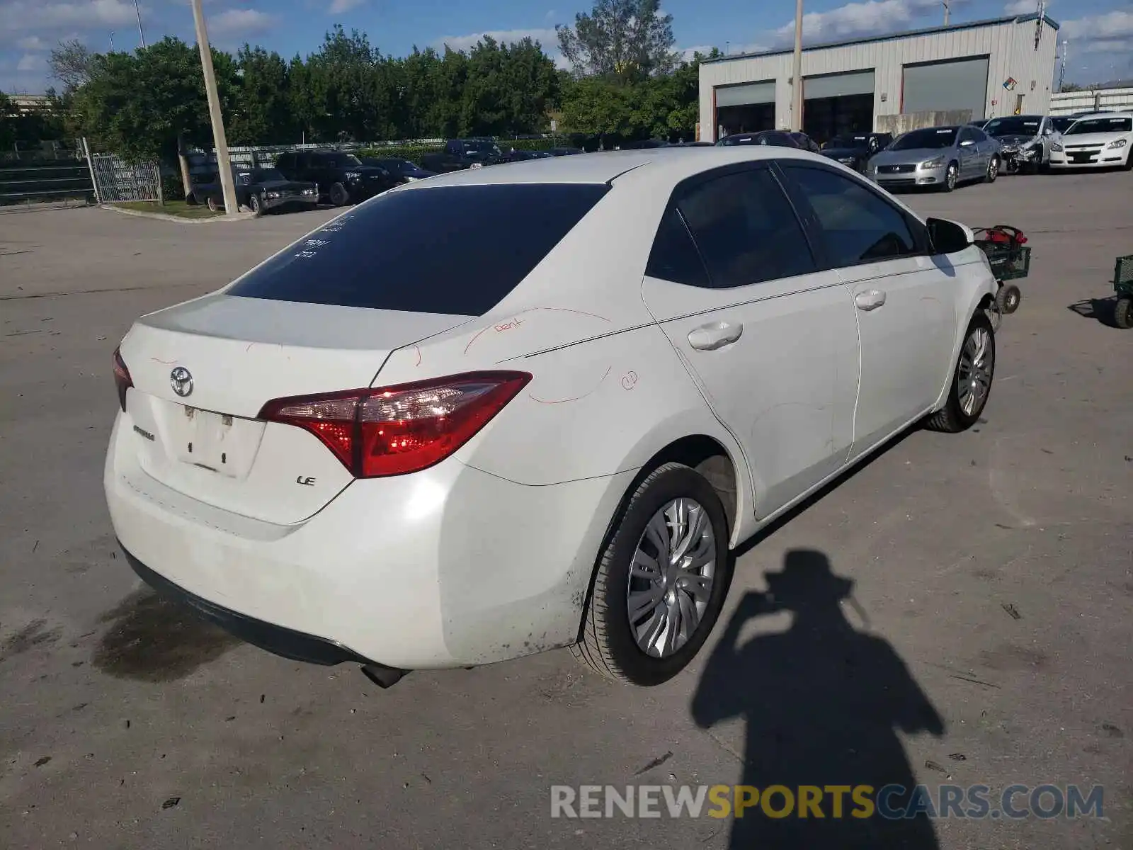 4 Photograph of a damaged car 5YFBURHE1KP929558 TOYOTA COROLLA 2019