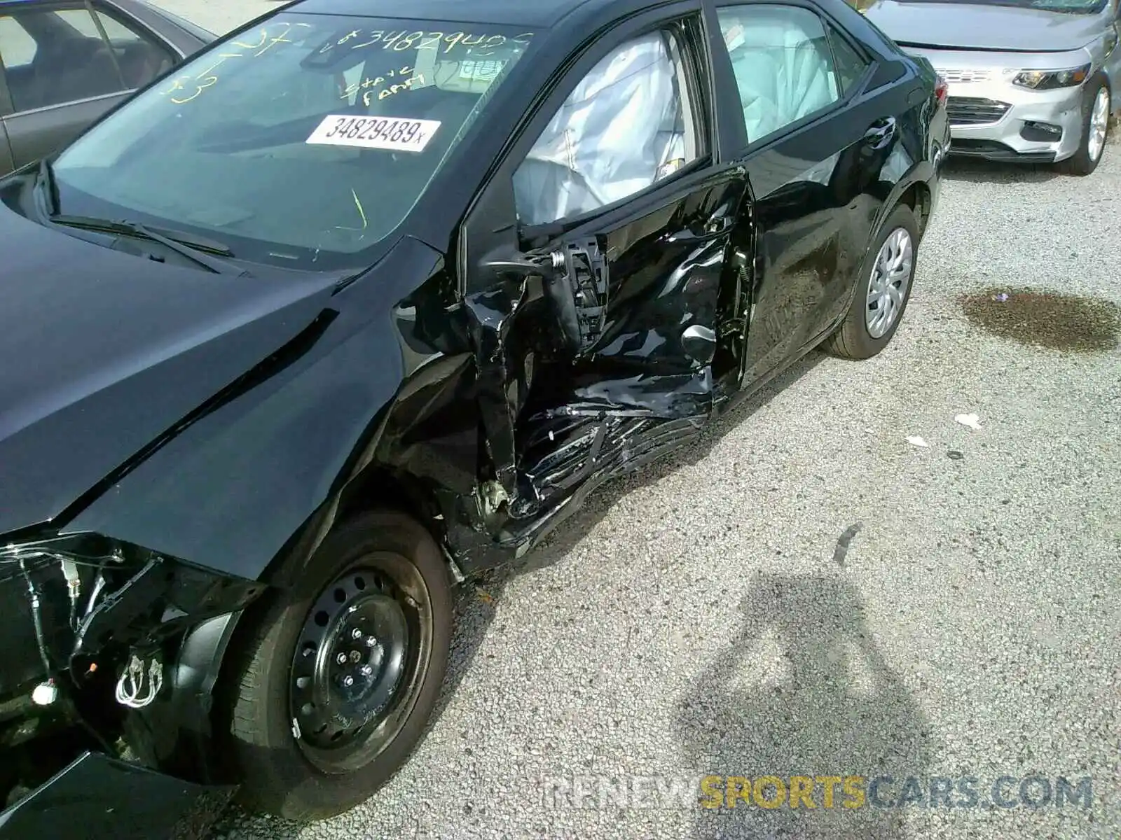 10 Photograph of a damaged car 5YFBURHE1KP929852 TOYOTA COROLLA 2019