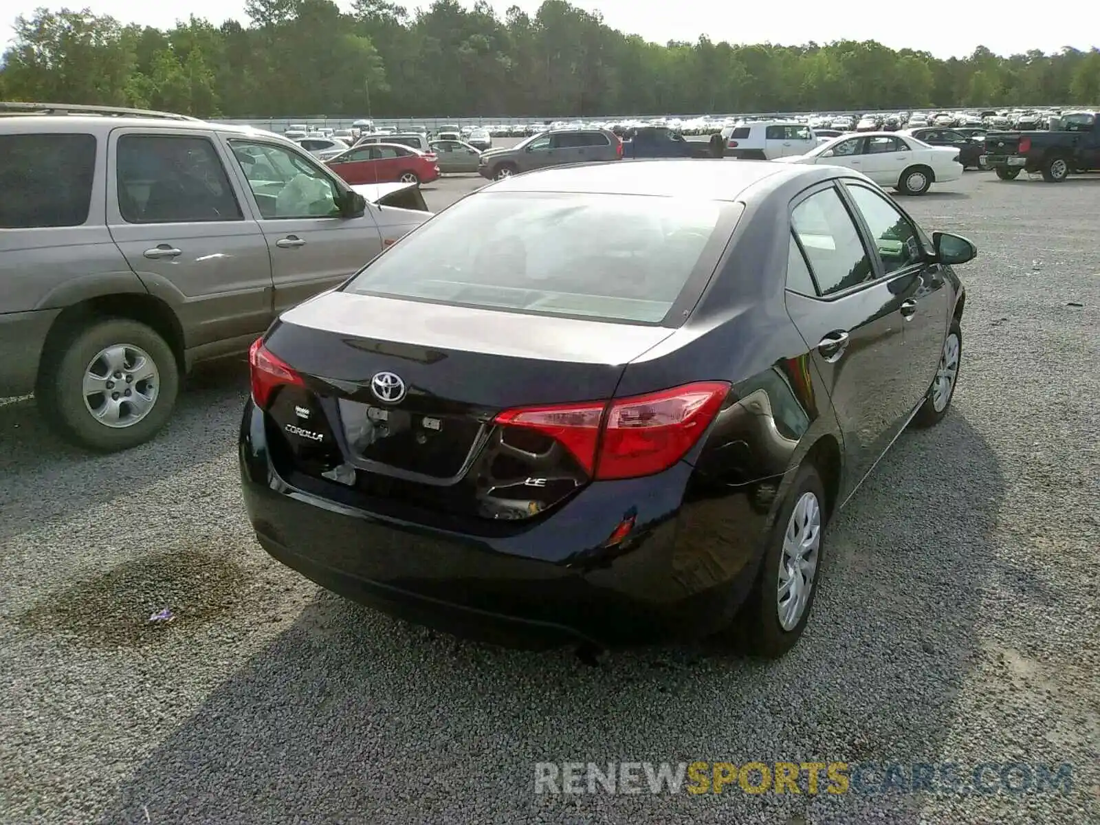 4 Photograph of a damaged car 5YFBURHE1KP929852 TOYOTA COROLLA 2019